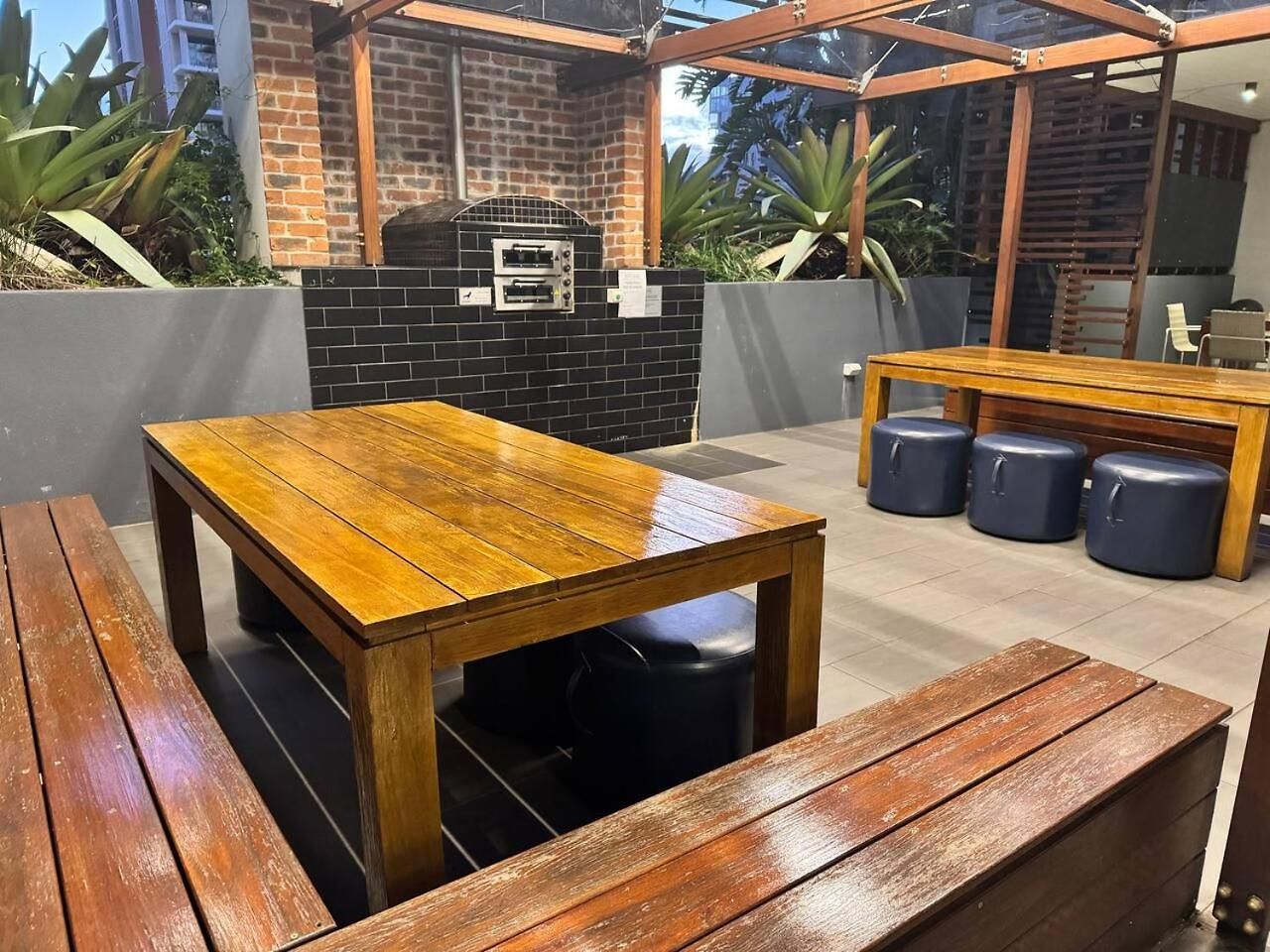 27fl River & Views + Balcony, Pool & Parking - Brisbane