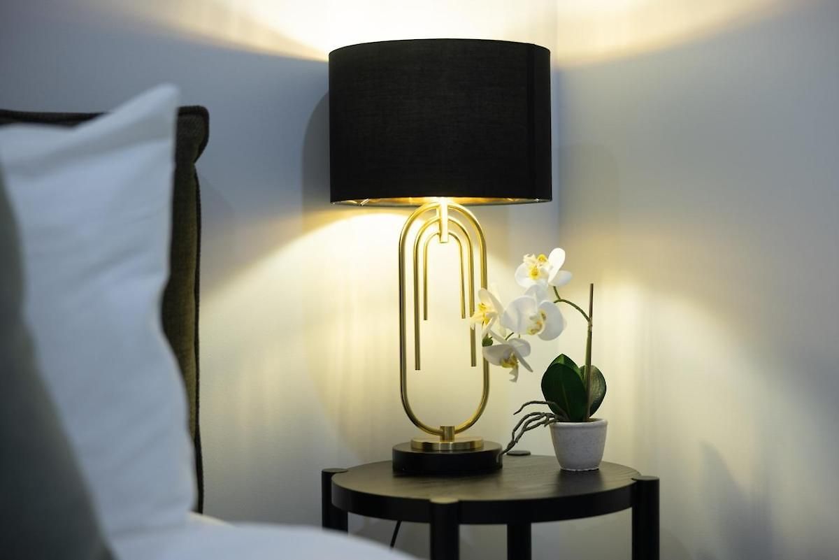 Stylish Skytower Cbd Getaway - Skyline Pool, Gym, Fast Wi-fi, River Walk, Botanical Gardens Brisbane