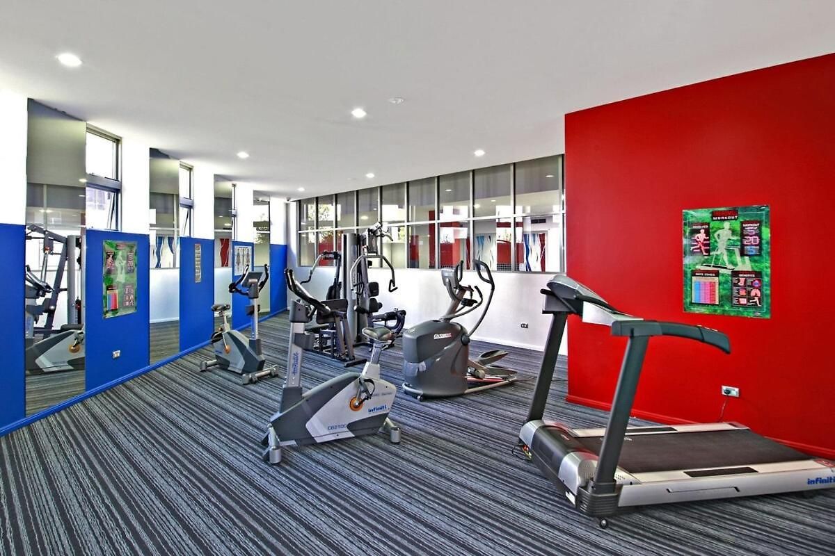 River View Pool Gym Apartment Brisbane