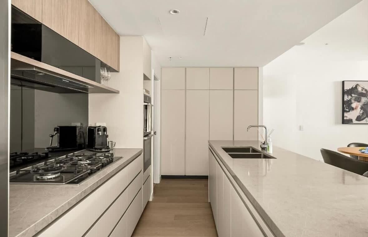 Lavish 3 Bedroom In Queens Wharf With Car Park