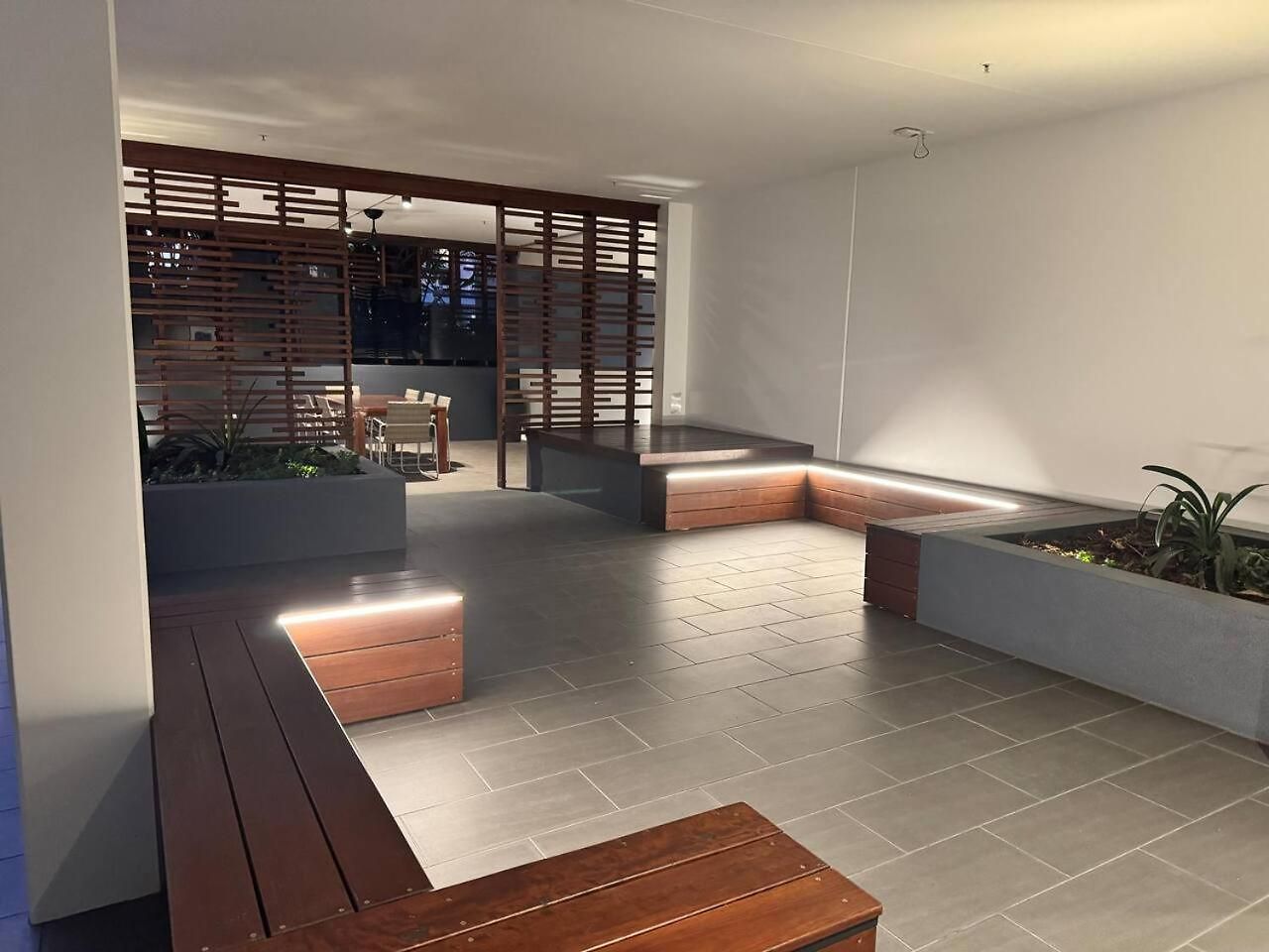 27fl River & Views + Balcony, Pool & Parking - Brisbane