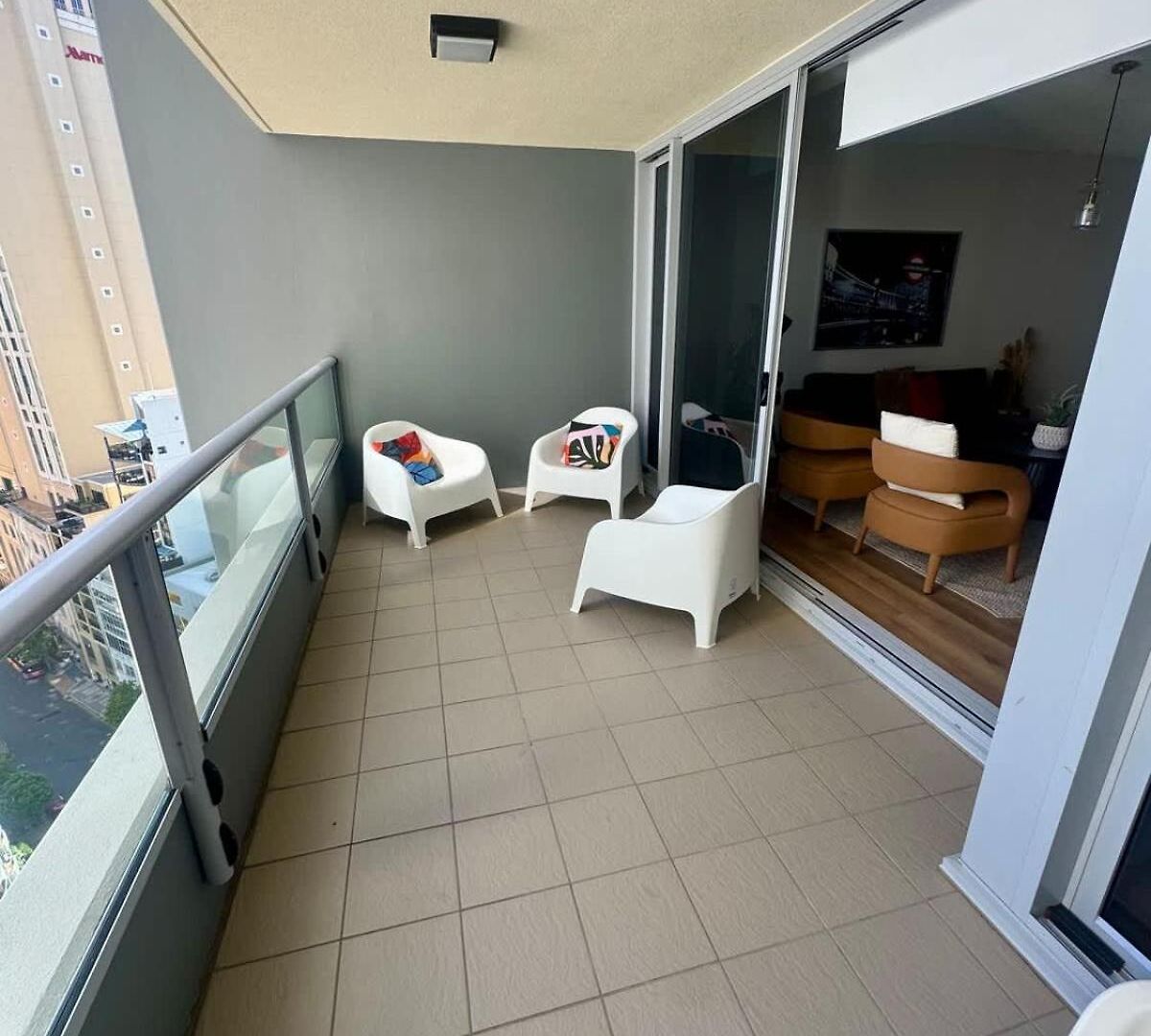 Apartment Skyline Escape - 3 Bedroom With River Views