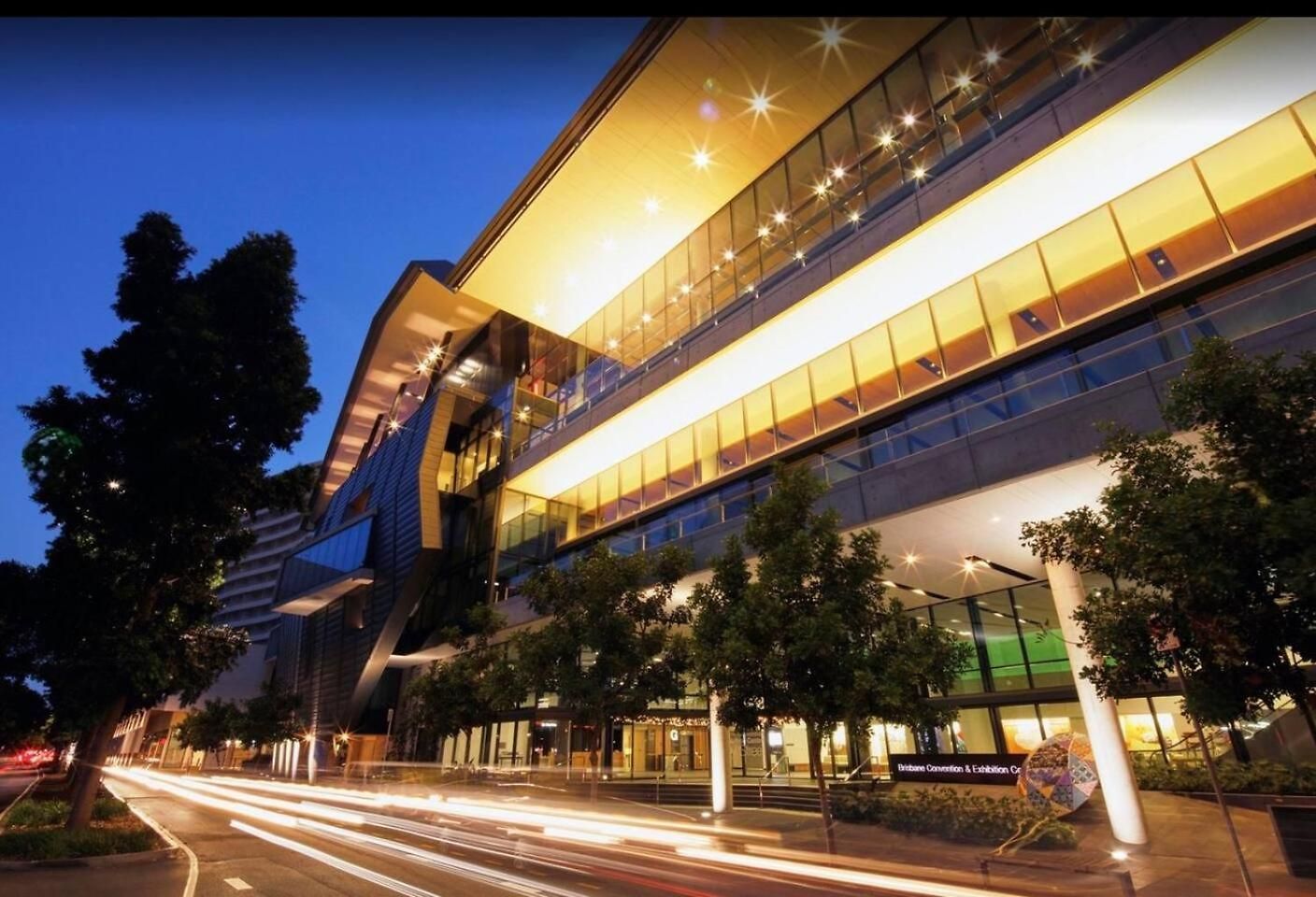 Apartment 27fl River & Views + Balcony, Pool & Parking - Brisbane