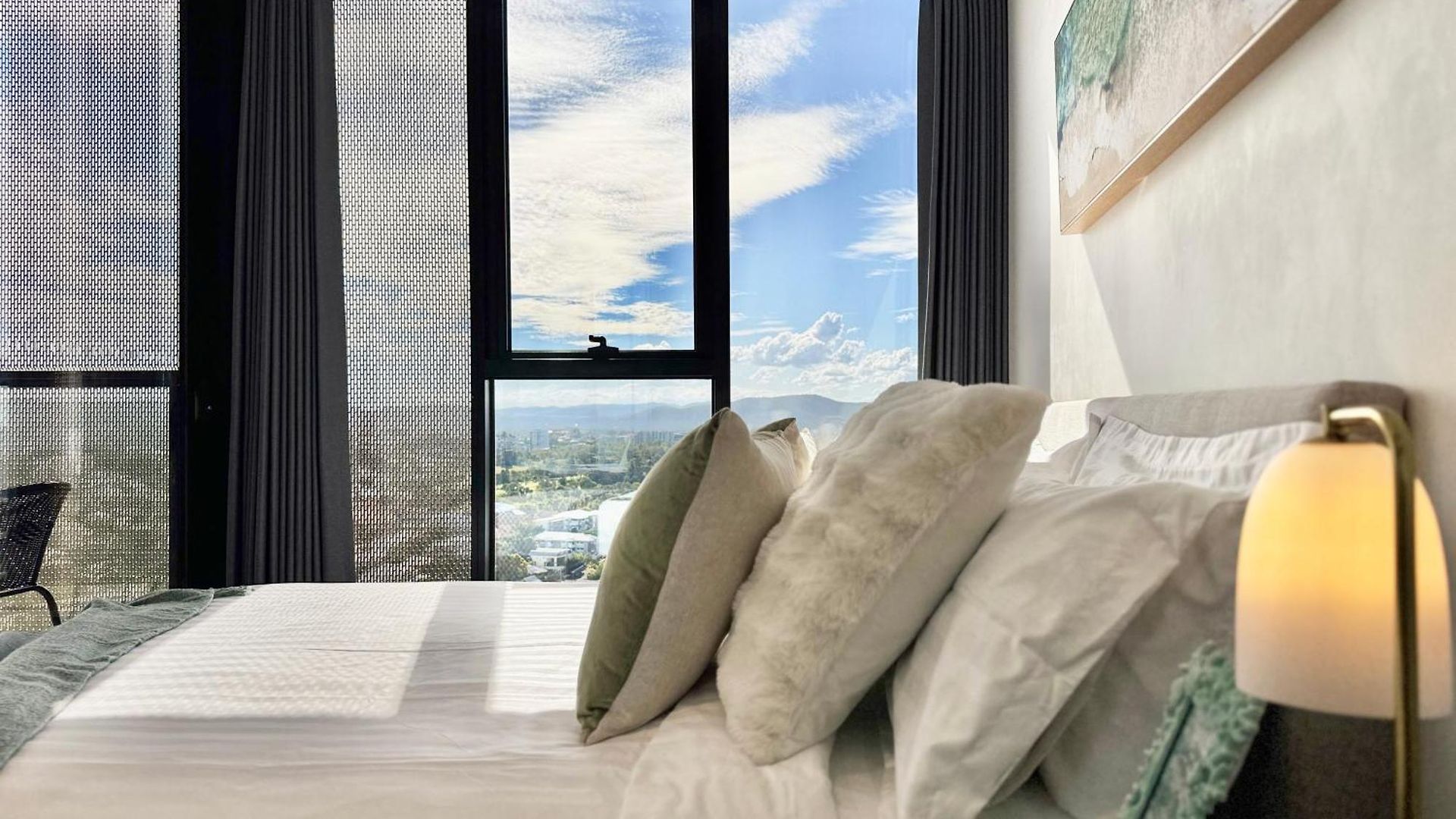 Fortitude Valley By Flatiron High Floor 2bd Apartment