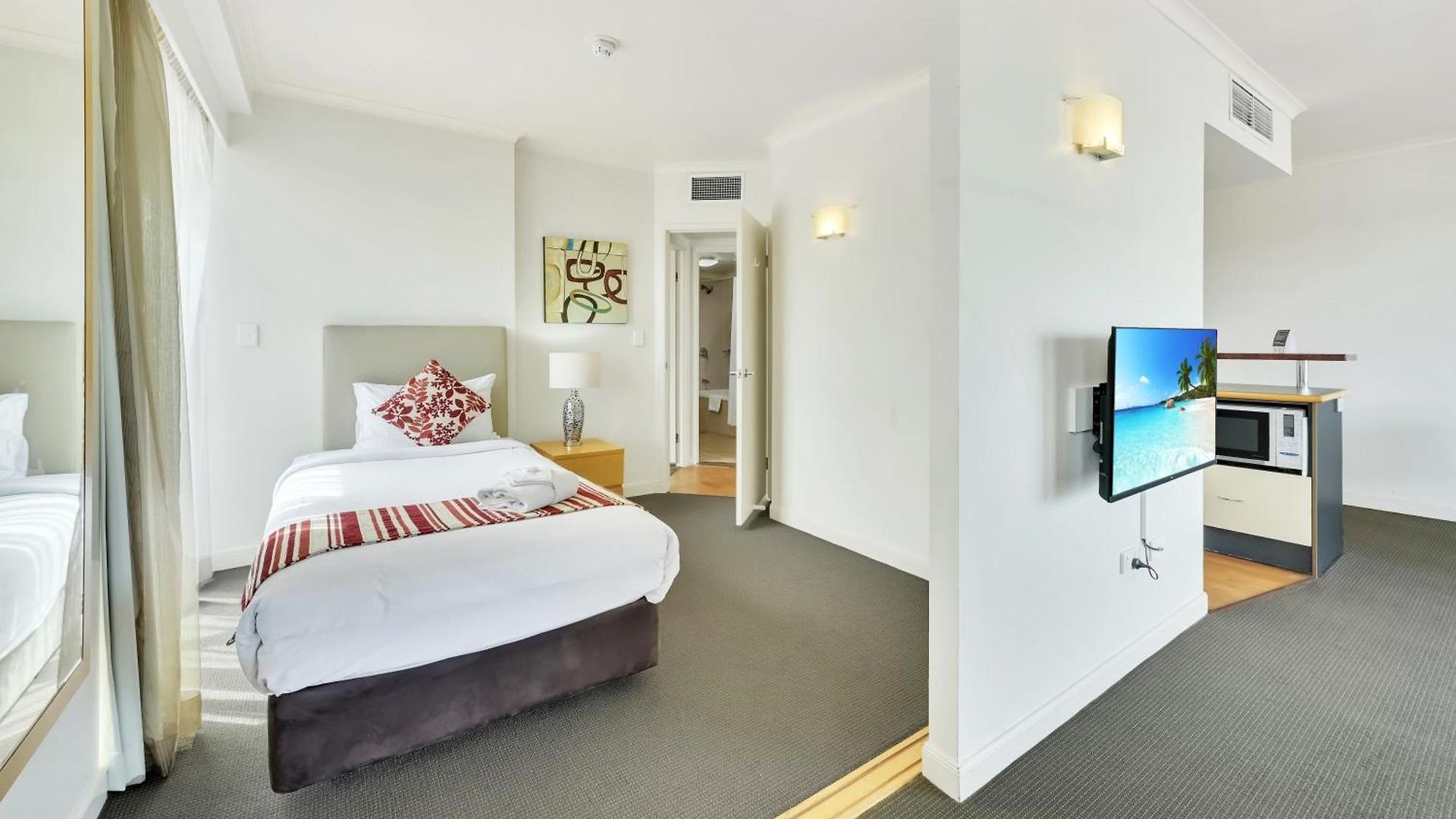 Cosmo Aparthotel