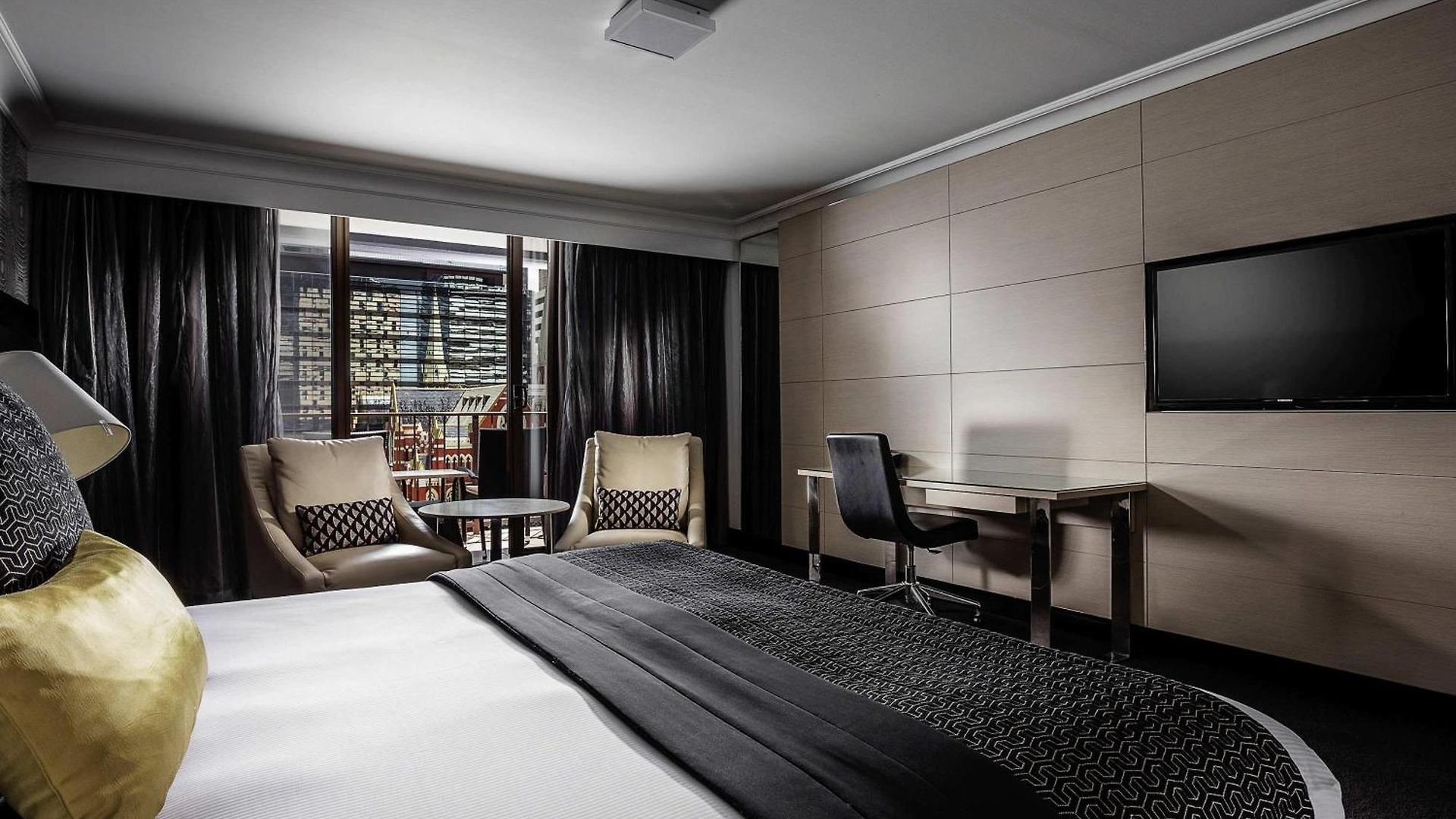 Pullman King George Square