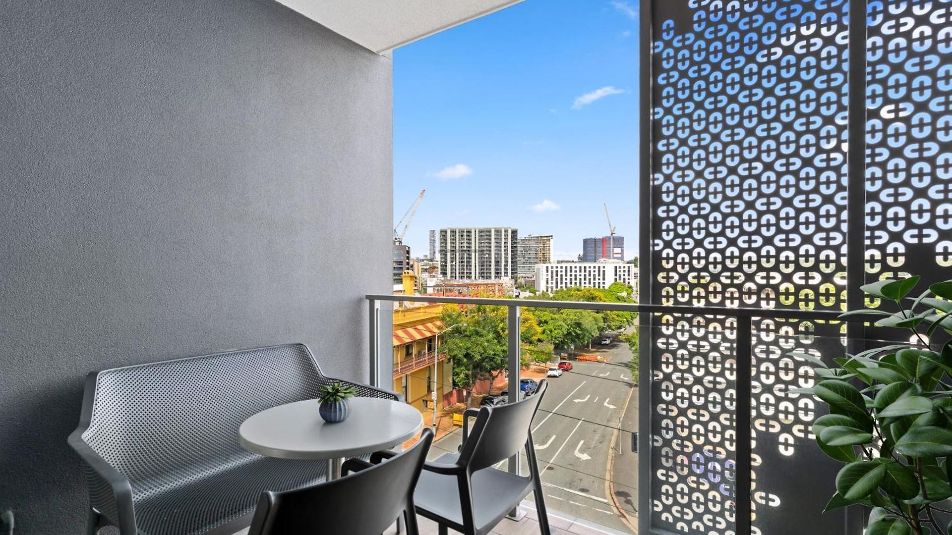 Direct Collective - Pavilion And Governor On Brookes