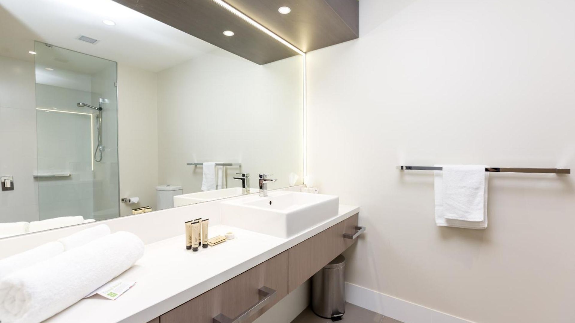 Calamvale And Conference Centre 5*