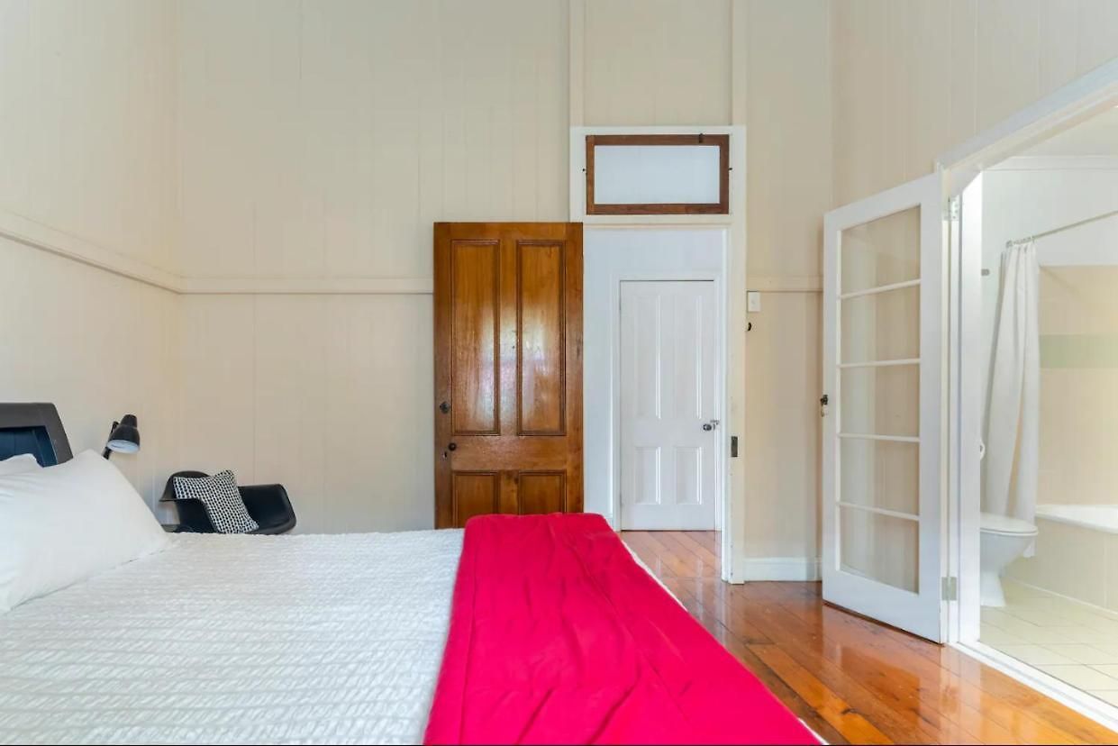 Holiday home 4 Bedroom House - Walk To Southbank *
