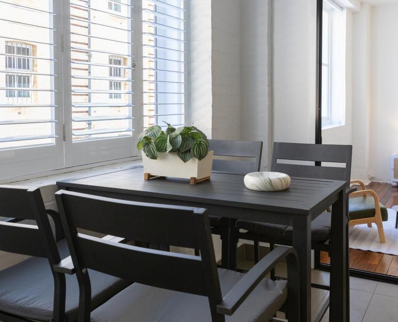 Apartment Spacious 3br Heritage With Pool, Parking