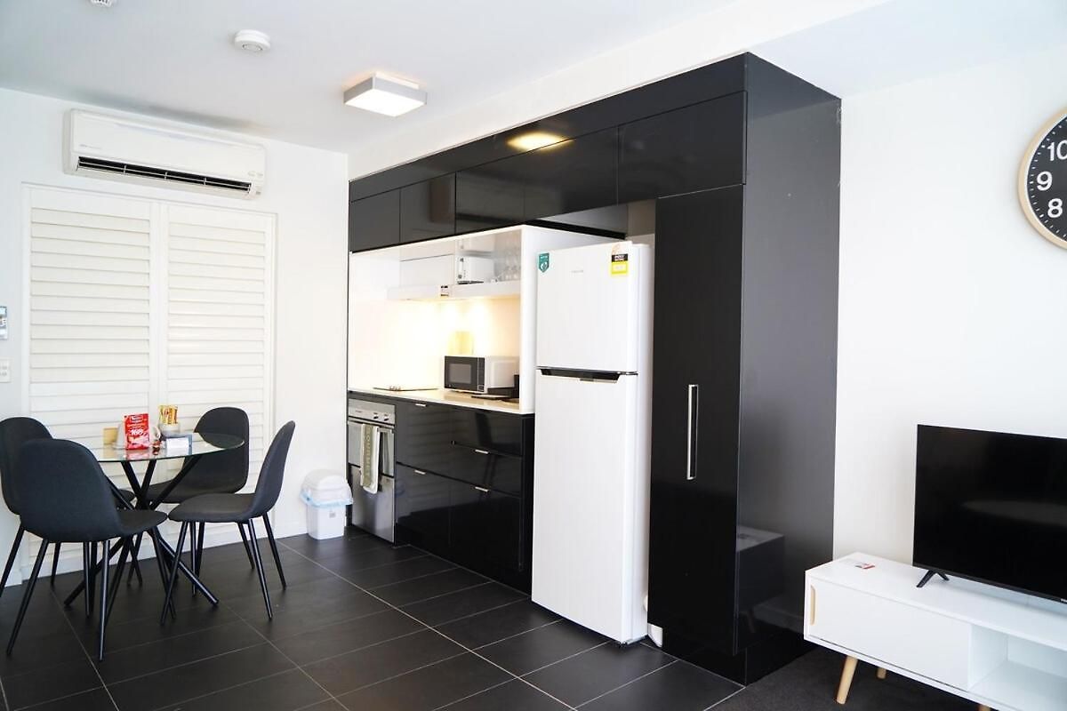Apartment Inner-city 1br Near Showgrounds Brisbane