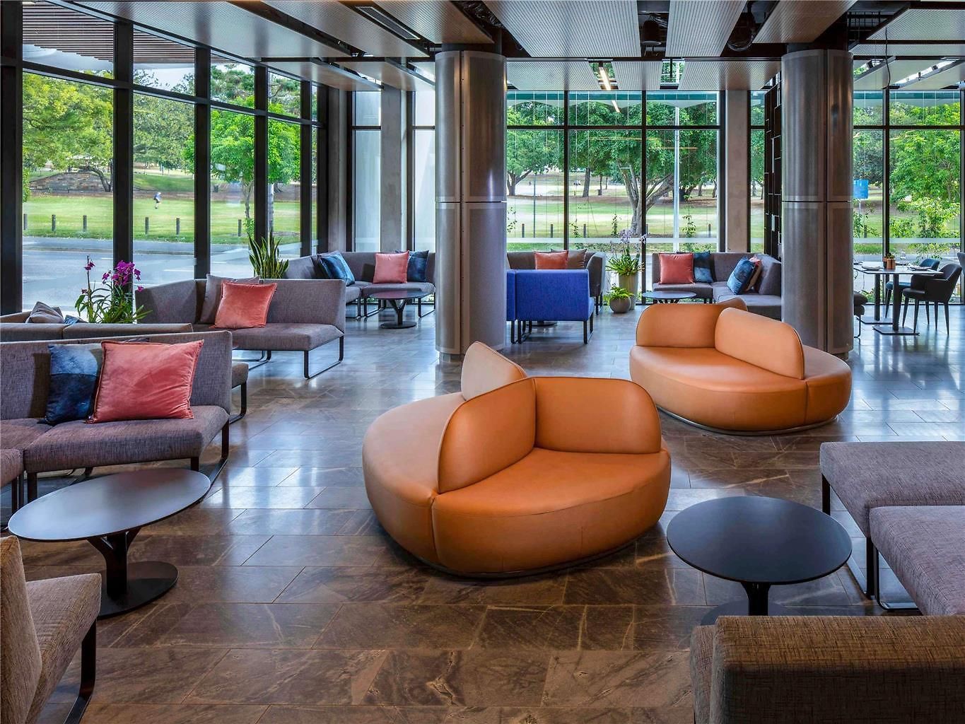 Novotel South Bank 5*