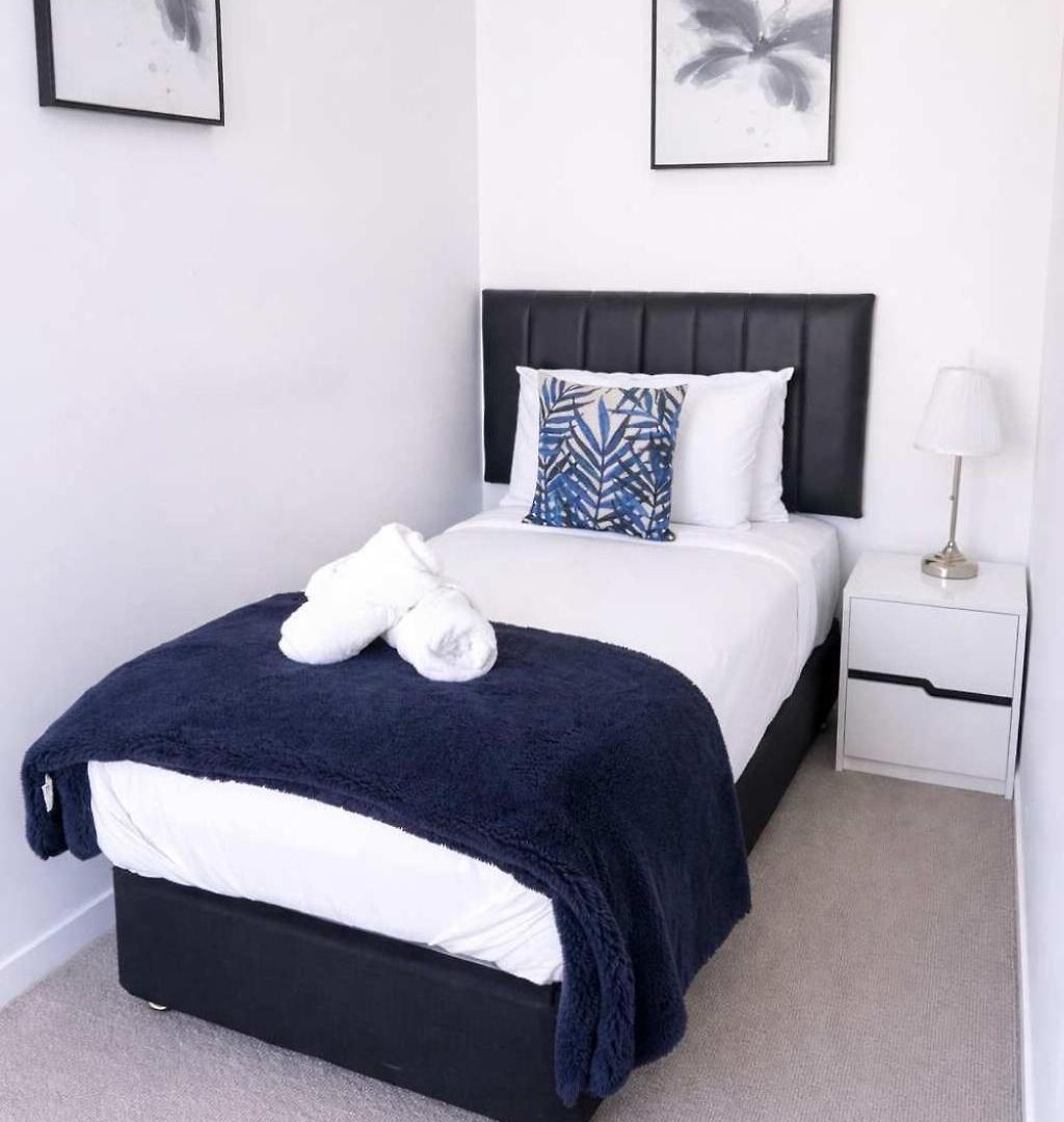 Lvl 24 In The Heart Of Cbd By Stylish *