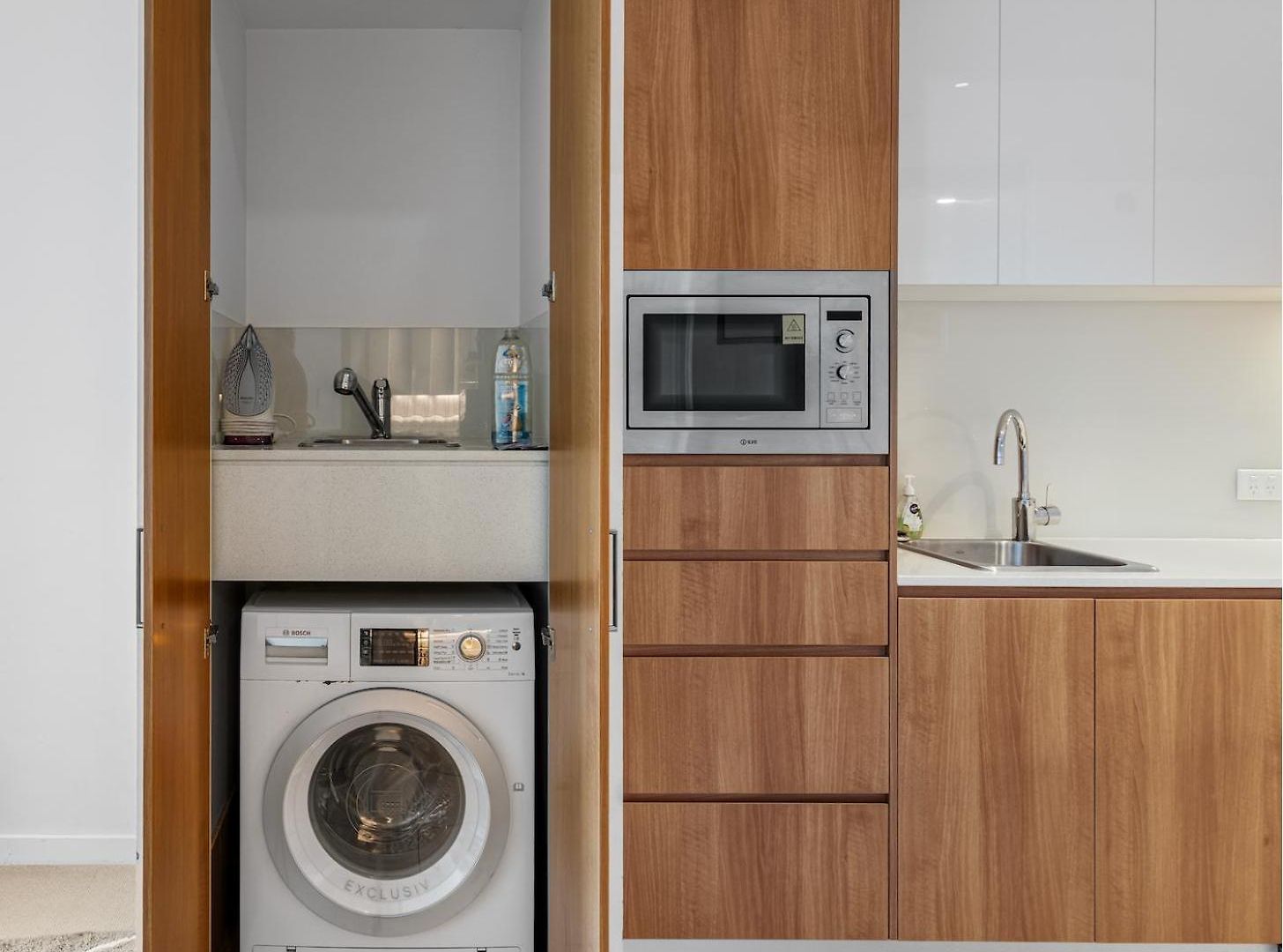 Cbd Cozy 2beds At Tallest Building With Free Parking