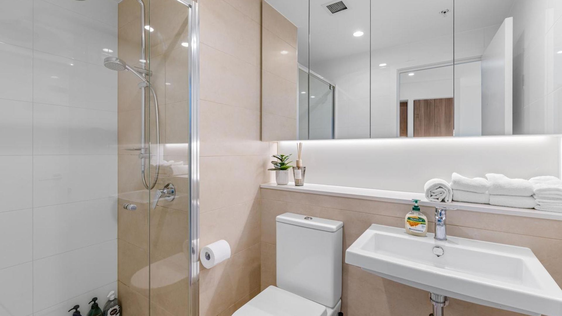 Cbd Riverview 2bed Kingbed At Tallest Building Apartment *