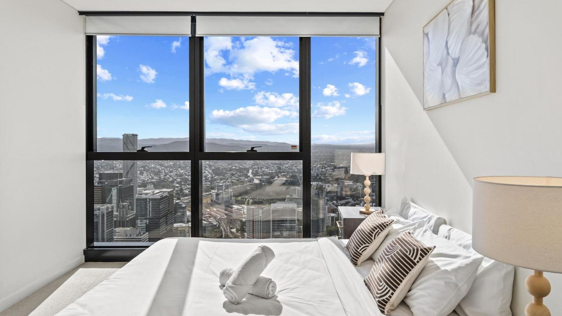 Skyline Heights 3beds Panoramic View Freeparking Apartment *