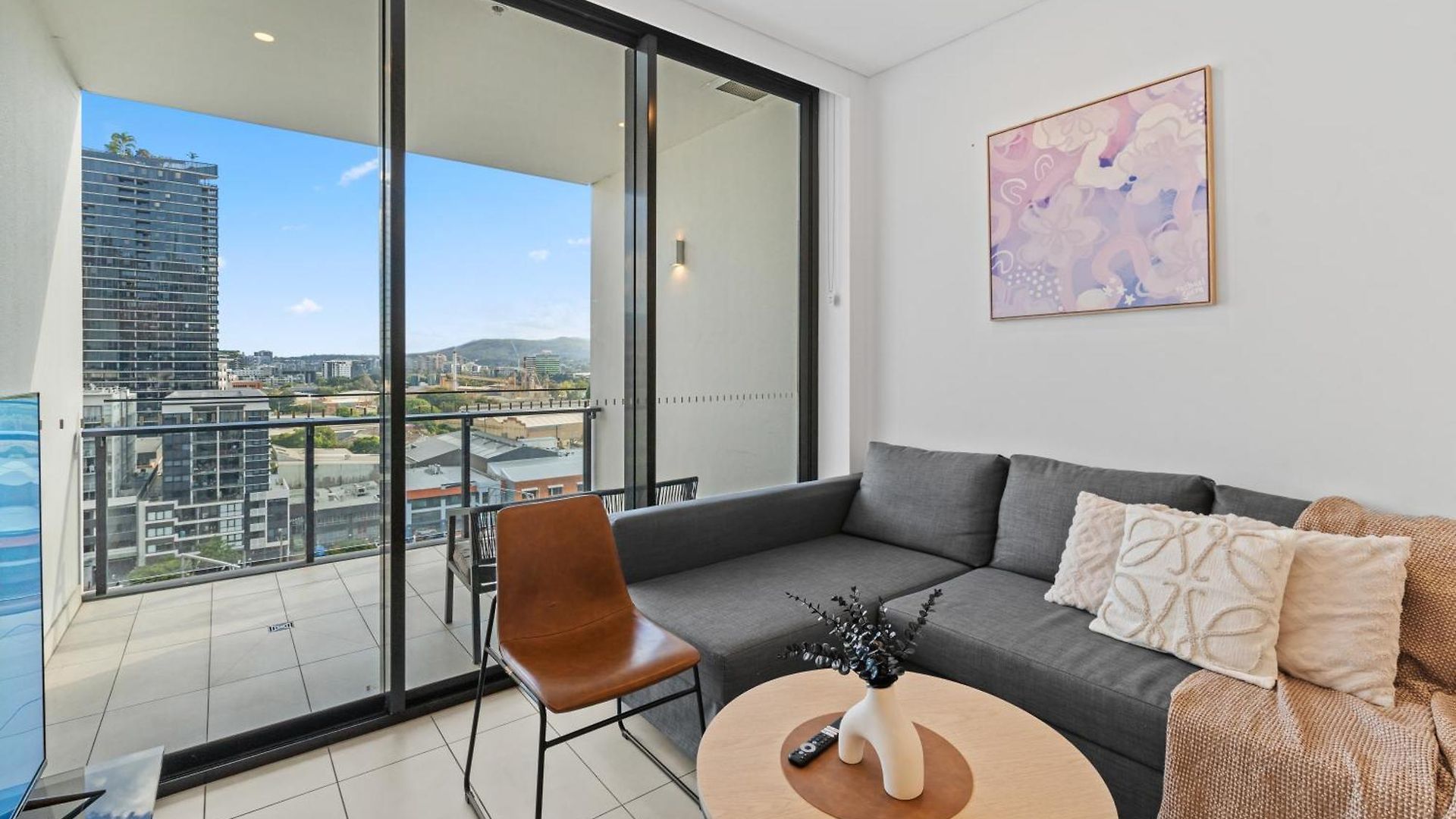 Apartment Art House With 2 Kingbeds At Cultural Centre *