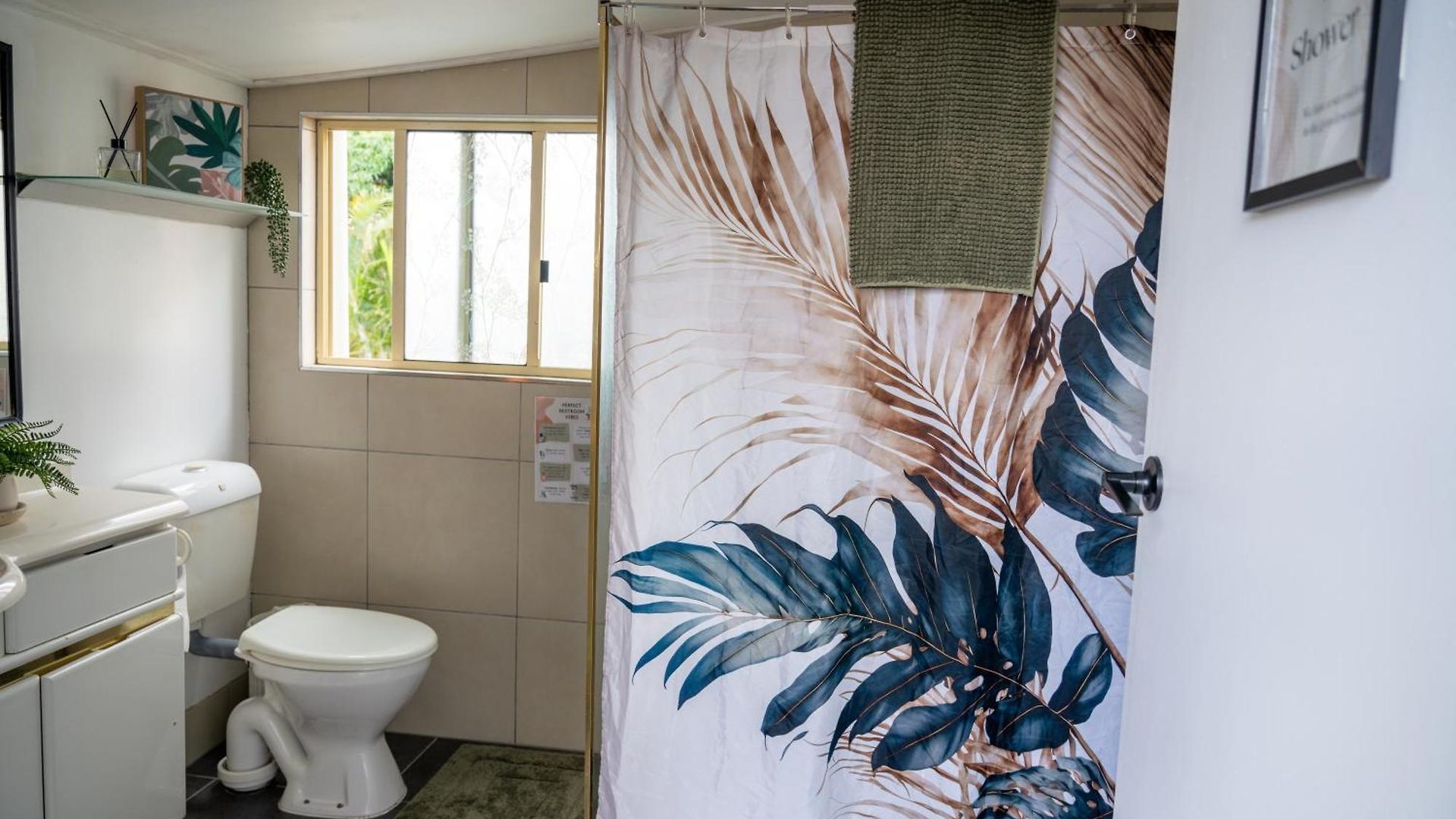 Hot Tub, Ice Bath, Gym, Sauna, Pool Table Coorparoo Haven Homestay