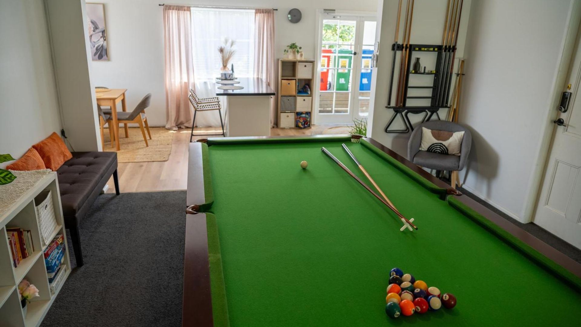 Homestay Hot Tub, Ice Bath, Gym, Sauna, Pool Table Coorparoo Haven Brisbane