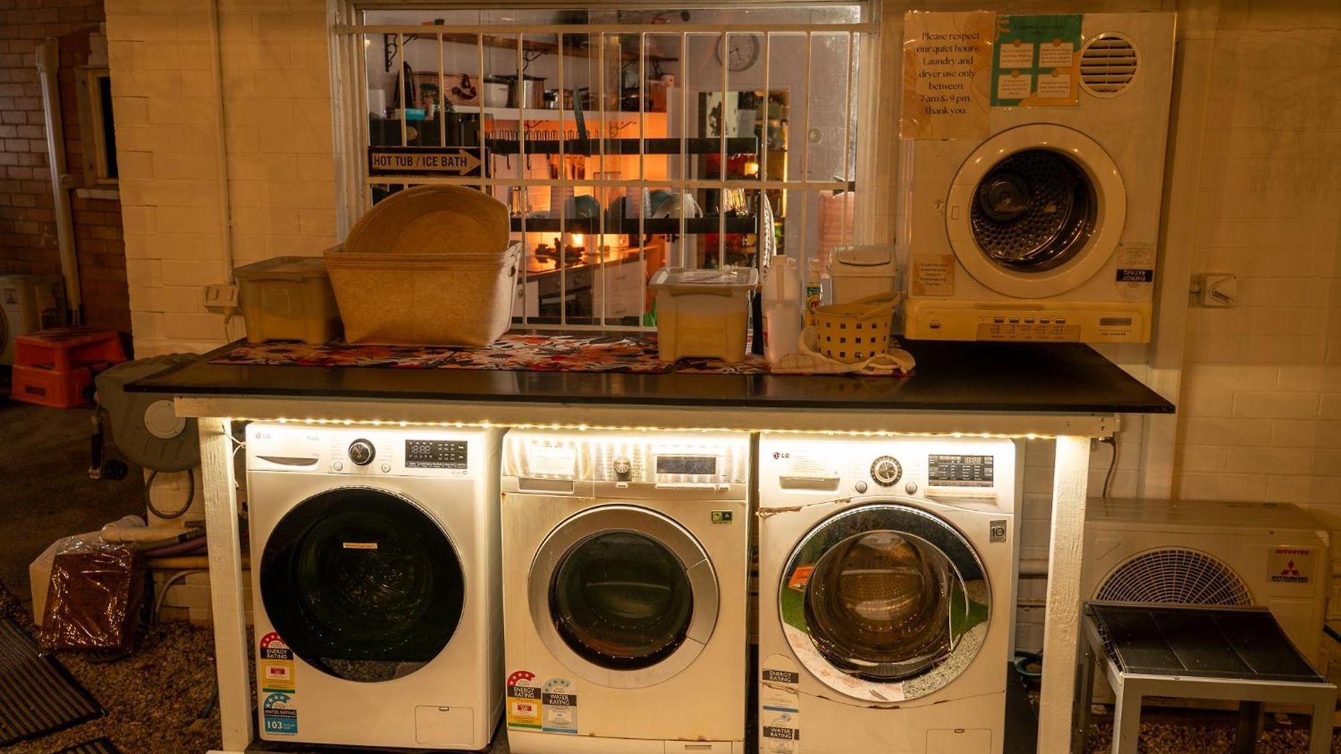 Hot Tub, Ice Bath, Gym, Sauna, Pool Table Coorparoo Haven Homestay