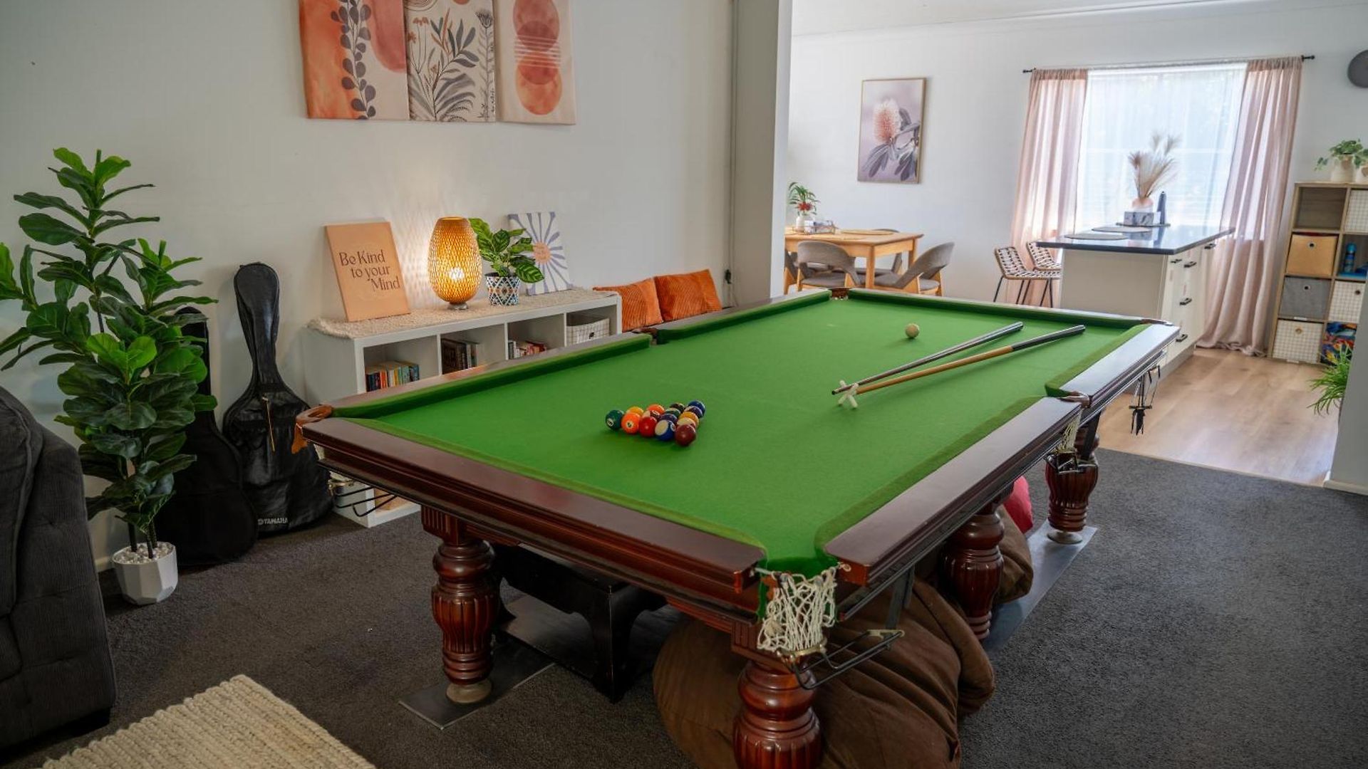 Homestay Hot Tub, Ice Bath, Gym, Sauna, Pool Table Coorparoo Haven *