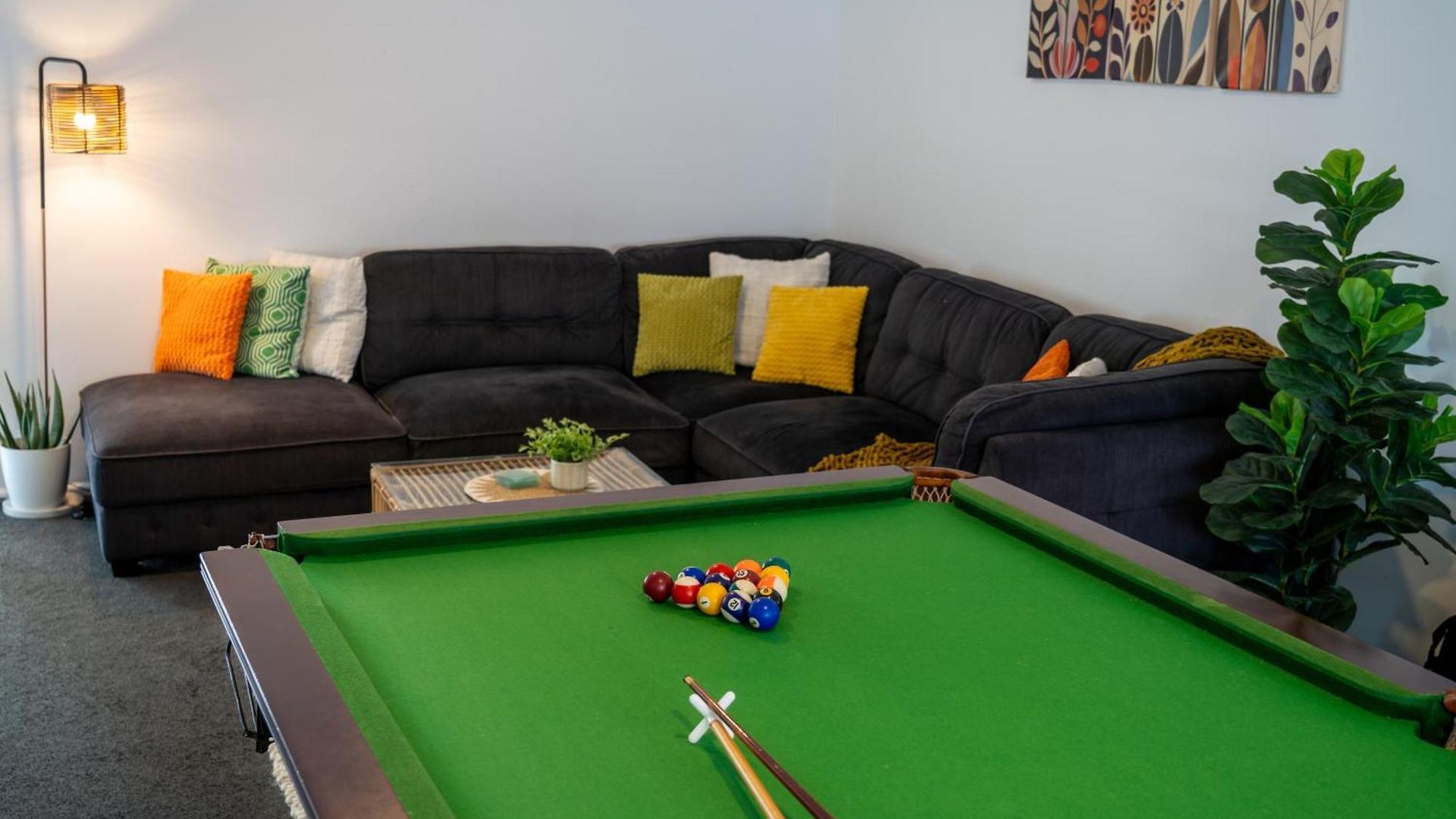 Hot Tub, Ice Bath, Gym, Sauna, Pool Table Coorparoo Haven