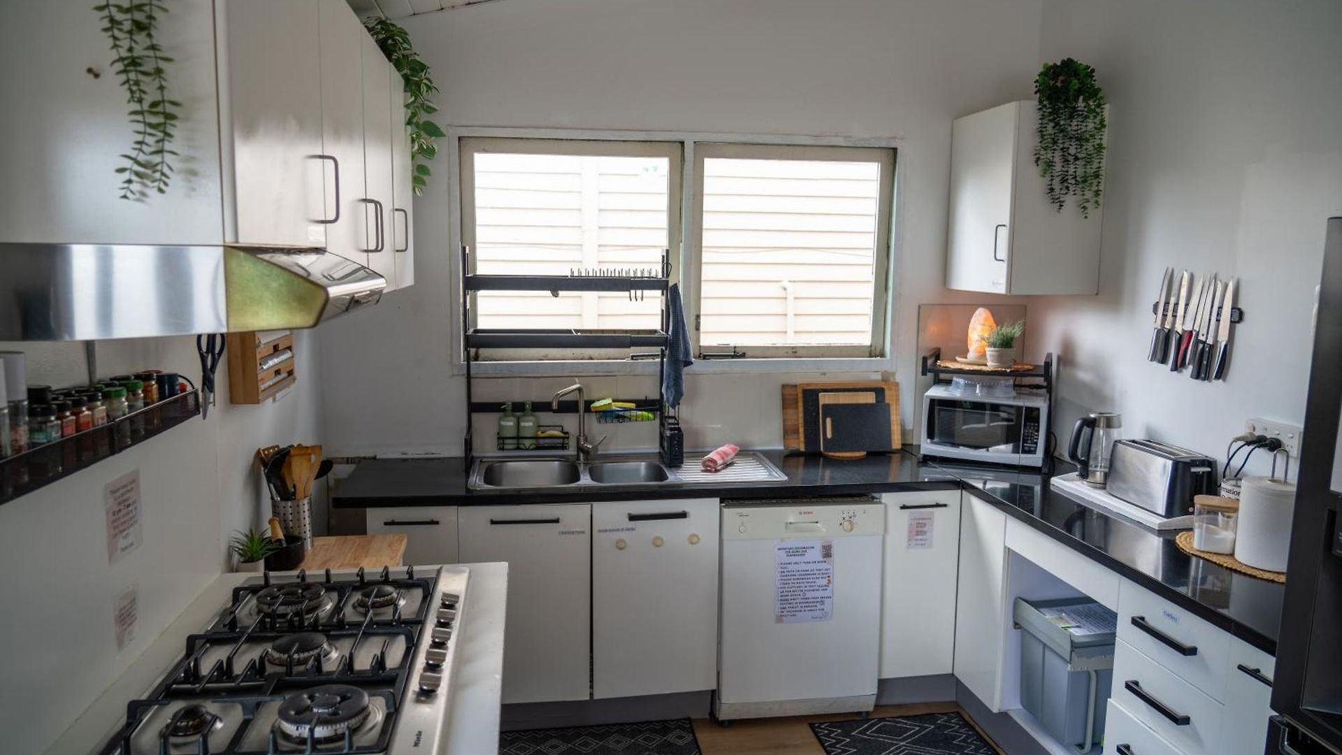 Homestay Hot Tub, Ice Bath, Gym, Sauna, Pool Table Coorparoo Haven *