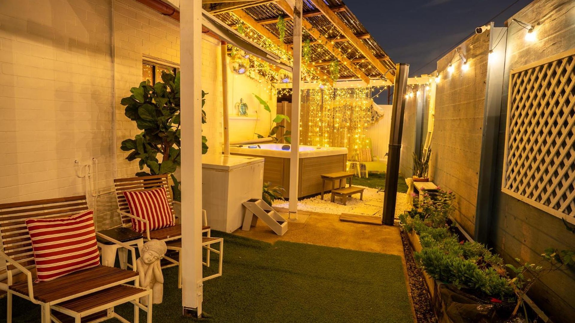 Hot Tub, Ice Bath, Gym, Sauna, Pool Table Coorparoo Haven * Brisbane