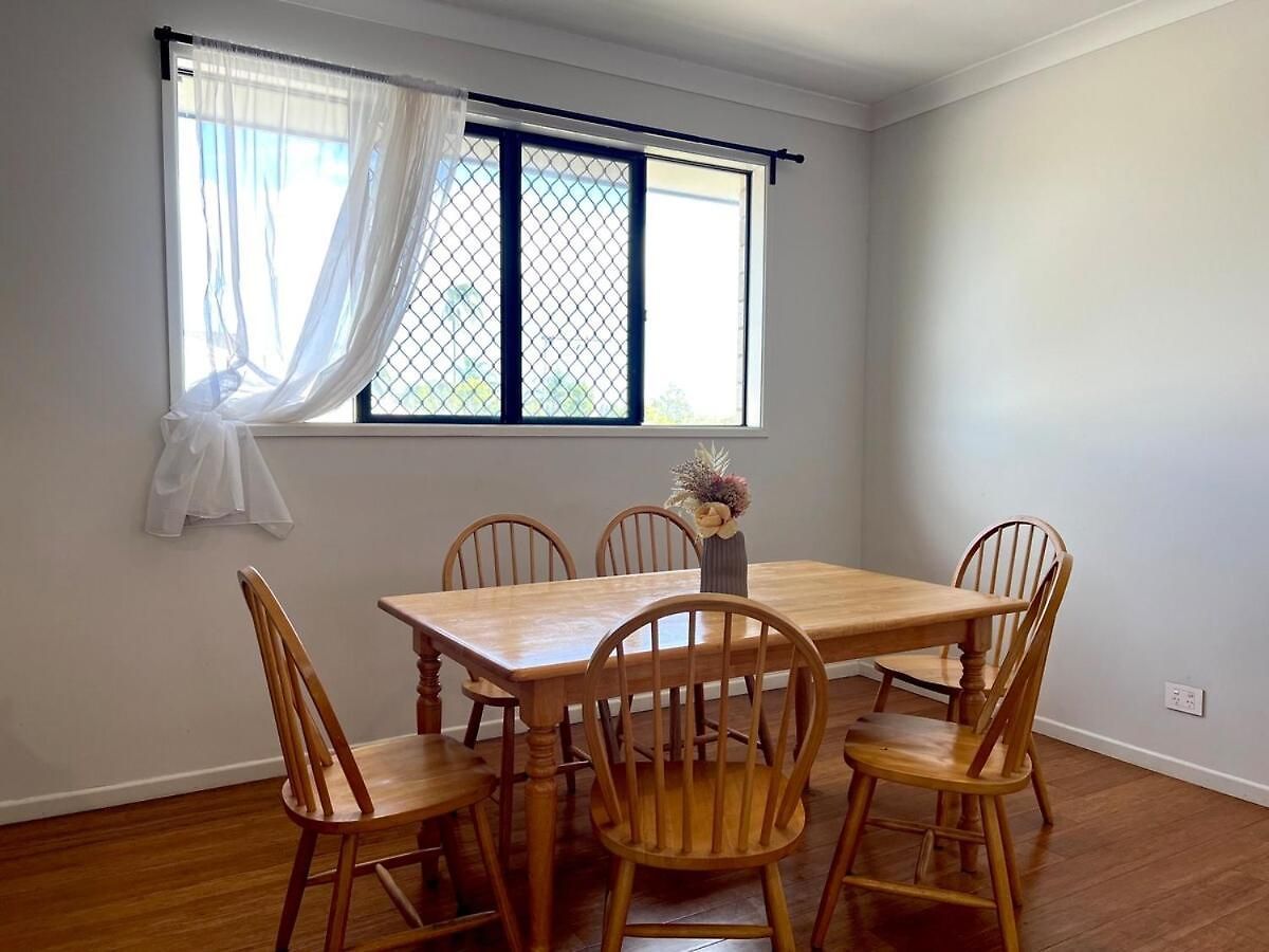 14a Convenient Ensuite In Coopers Plains Country house