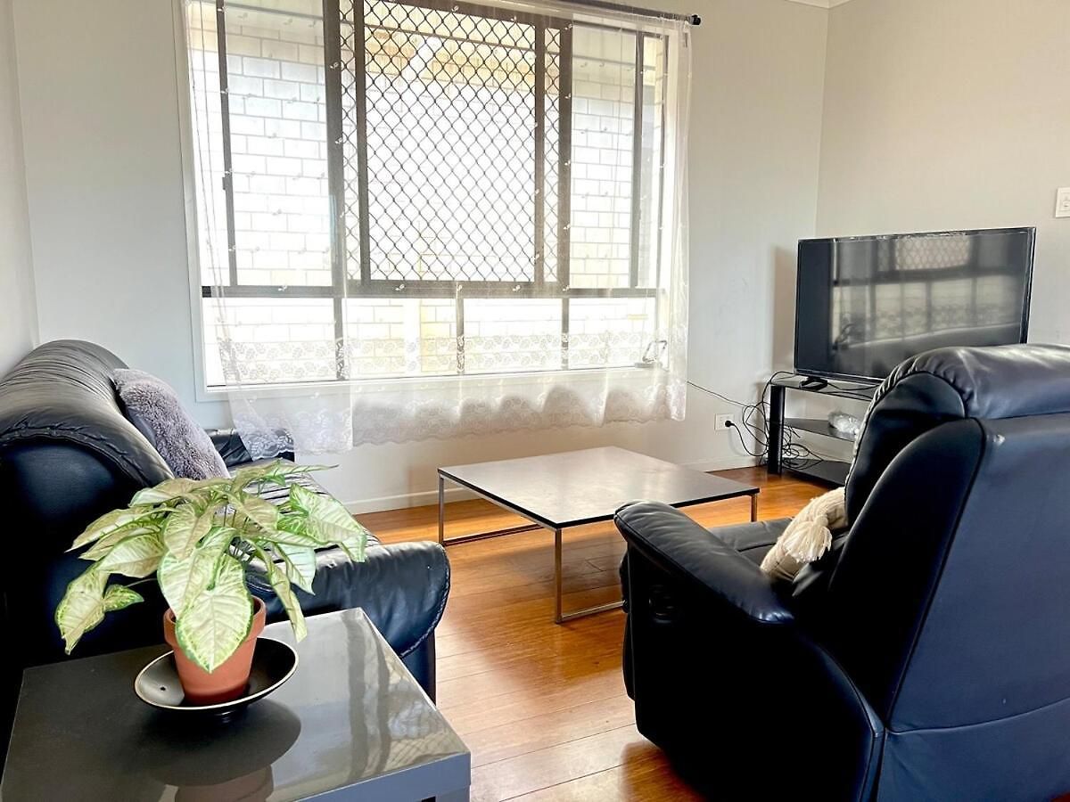 Country house 14a Convenient Ensuite In Coopers Plains *