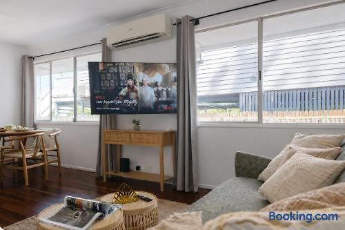 2br Chic Urban Escape In Norman Park Near Bne With Parking Holiday home Brisbane
