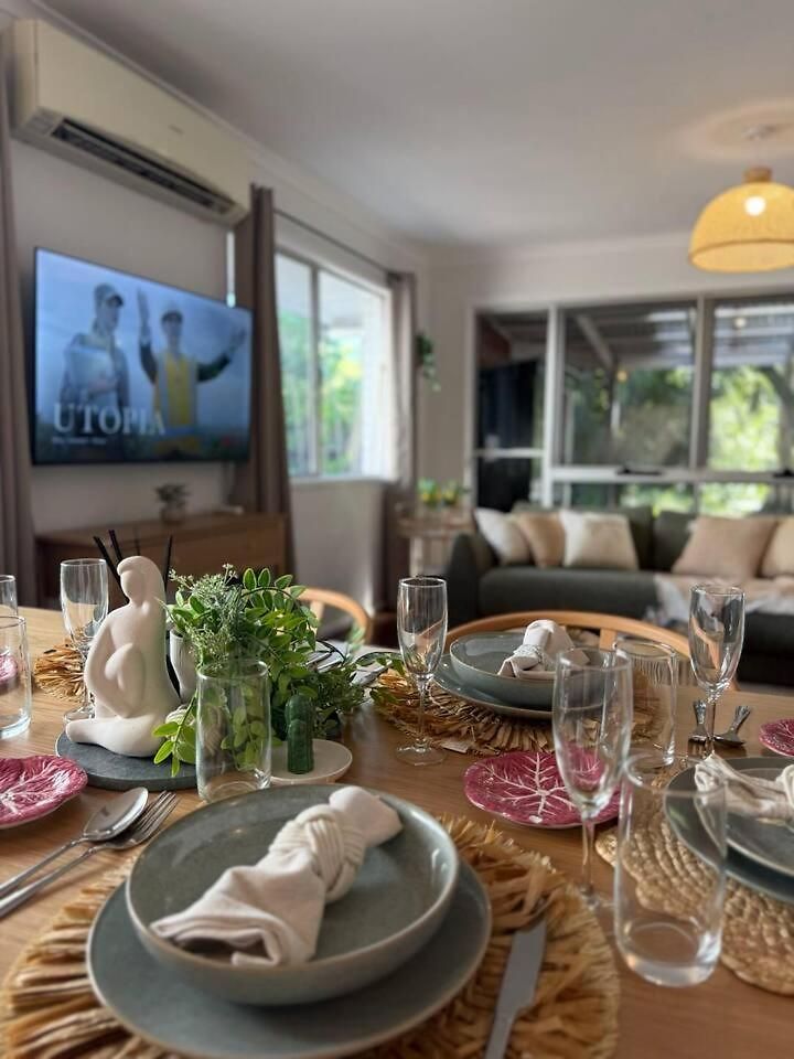 2br Chic Urban Escape In Norman Park Near Bne With Parking Brisbane