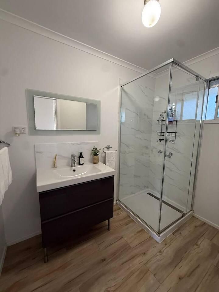 2br Chic Urban Escape In Norman Park Near Bne With Parking Holiday home *