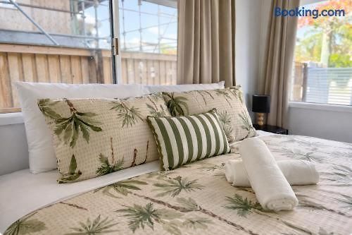 2br Chic Urban Escape In Norman Park Near Bne With Parking Holiday home Brisbane