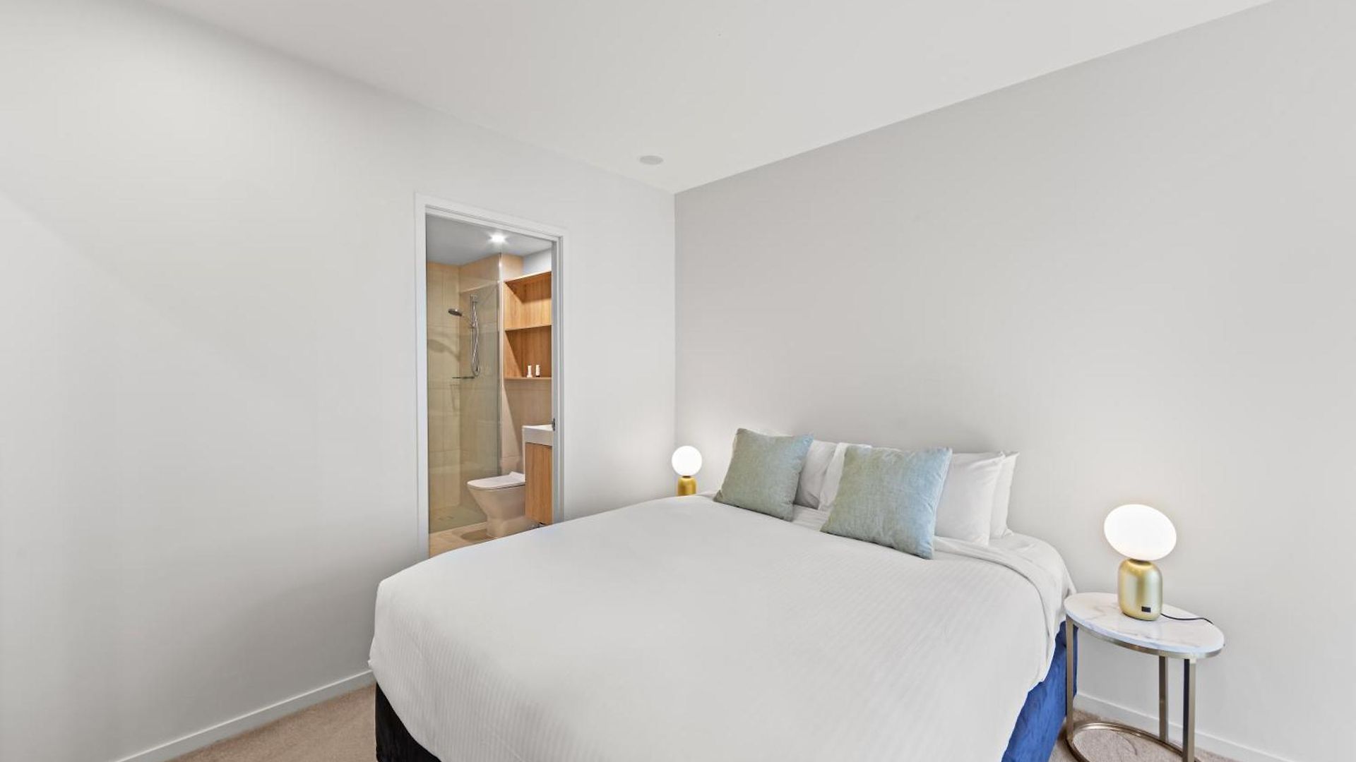 Aparthotel Spire Residences By Cllix