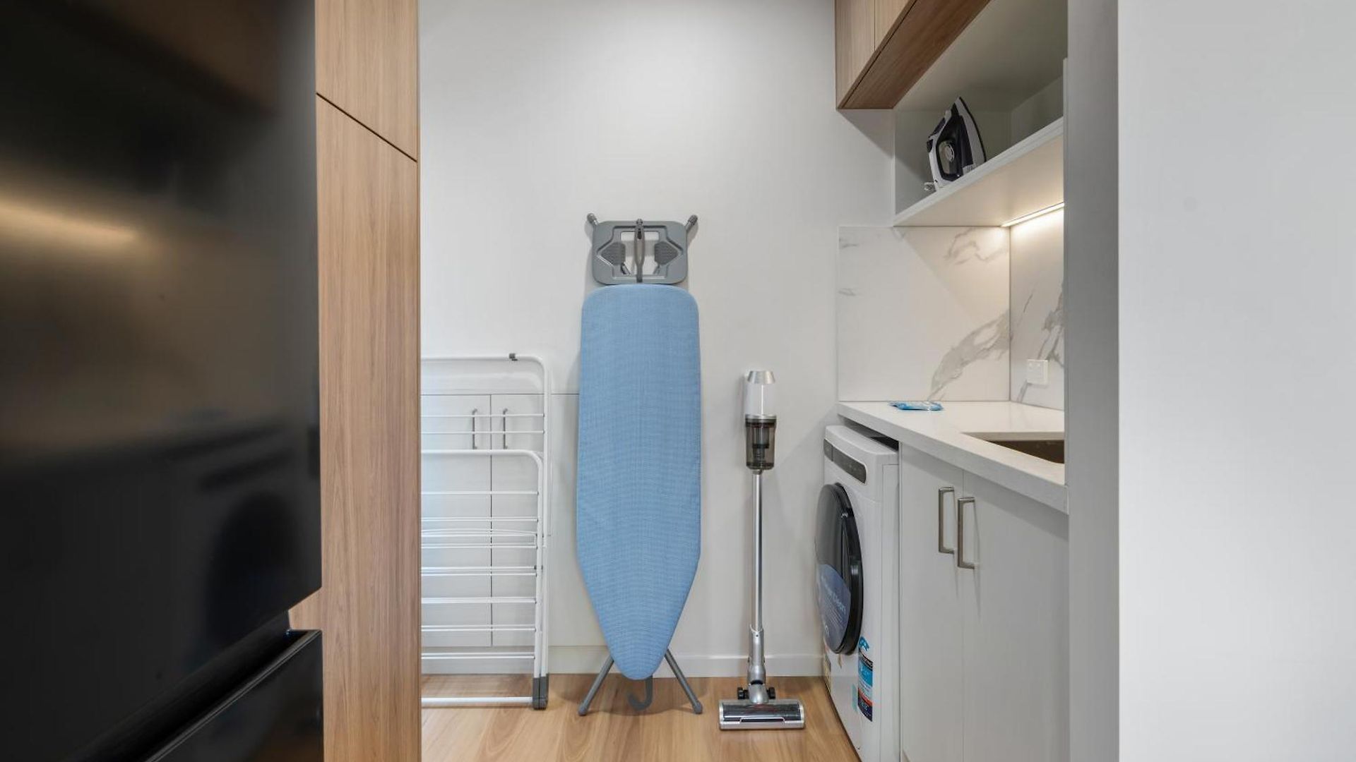 Cassa Aura Place - Modern 4br Homes Holiday home *
