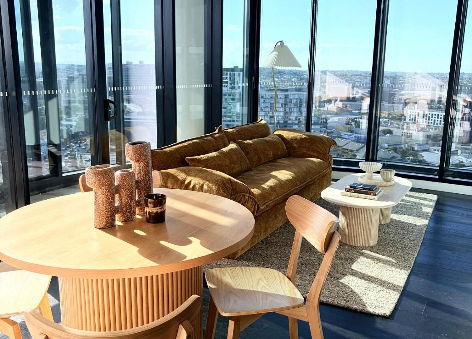 Apartment Horizon By Courtney Rogers - 2 Bedroom With Skyline Views, Parking, Heated Infinity Pool, Fitness Centre Brisbane
