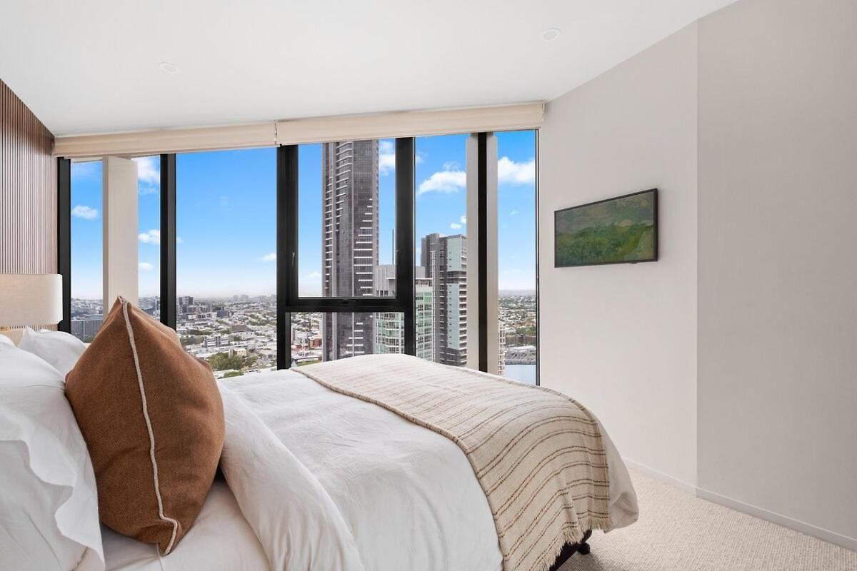 The Story - 2bed-2bath-2car-pool-views - Cbd Apartment Brisbane