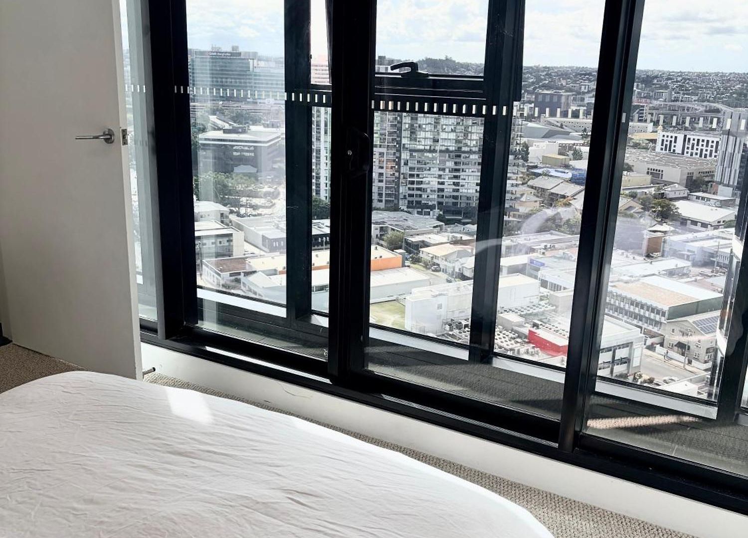 Horizon By Courtney Rogers - 2 Bedroom With Skyline Views, Parking, Heated Infinity Pool, Fitness Centre Brisbane