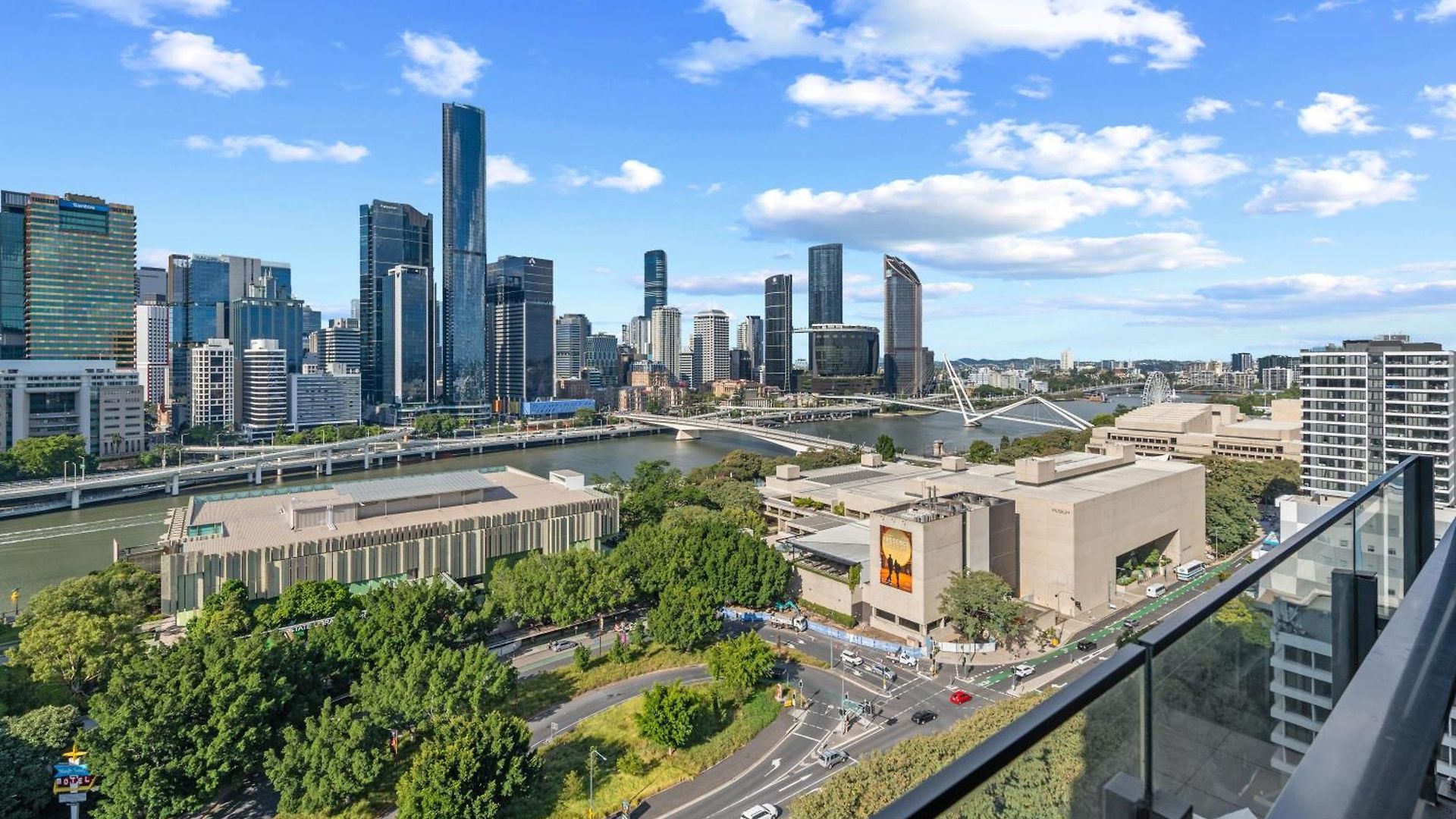 Modern 2br With River View & Free Parking! Brisbane