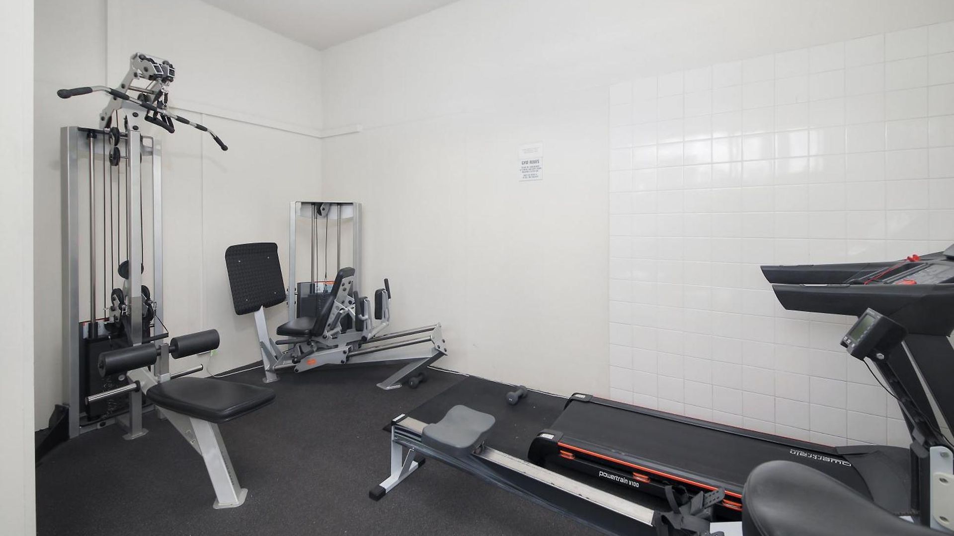 Aparthotel Summit 4*