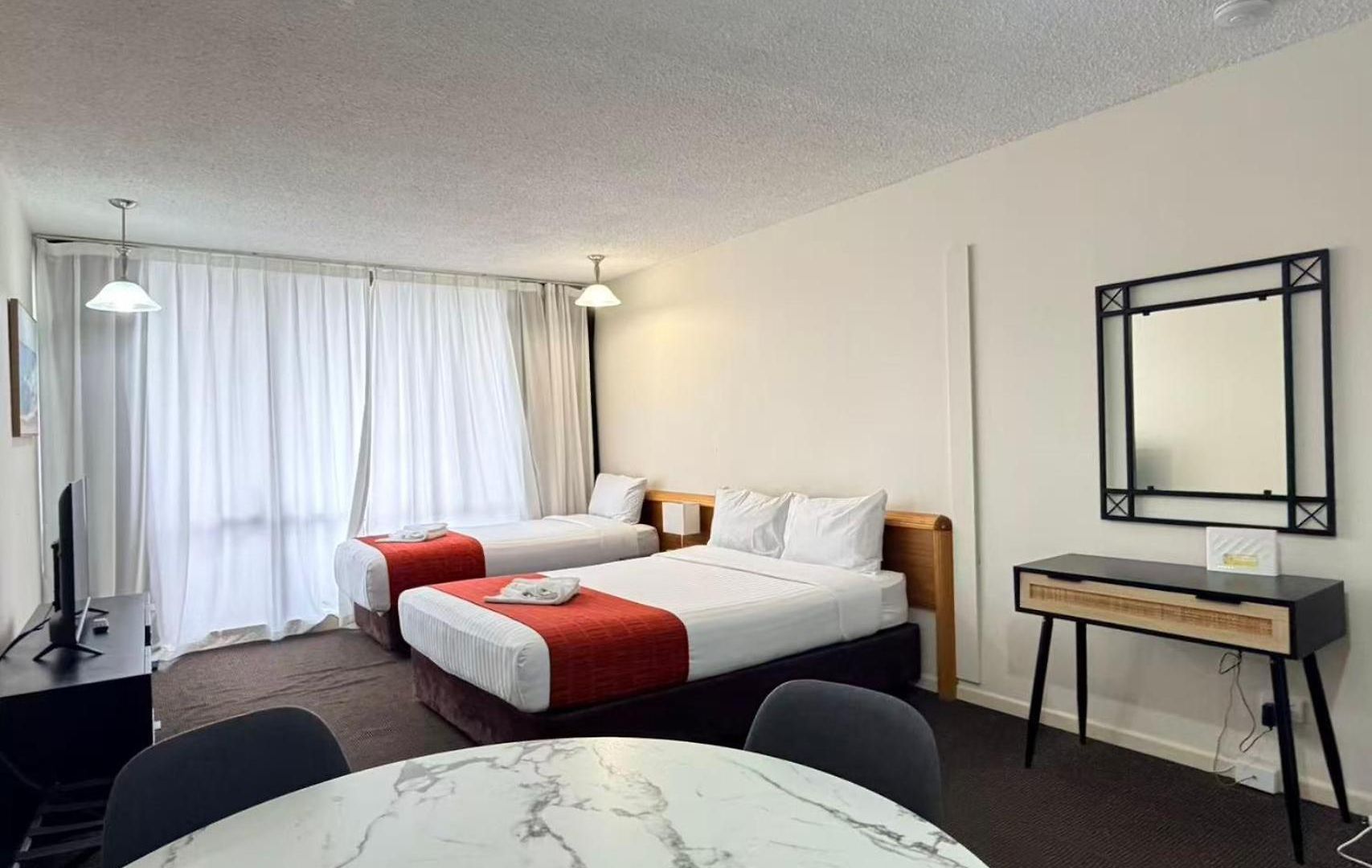 Aparthotel Summit