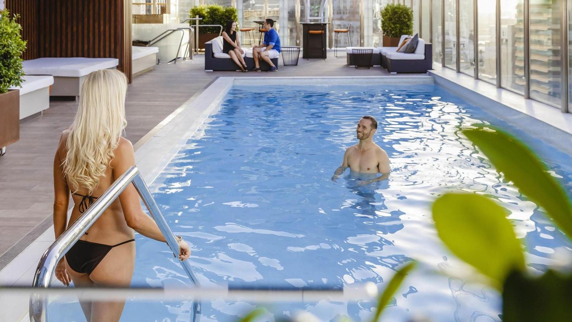 Mercure King George Square Hotel 4*