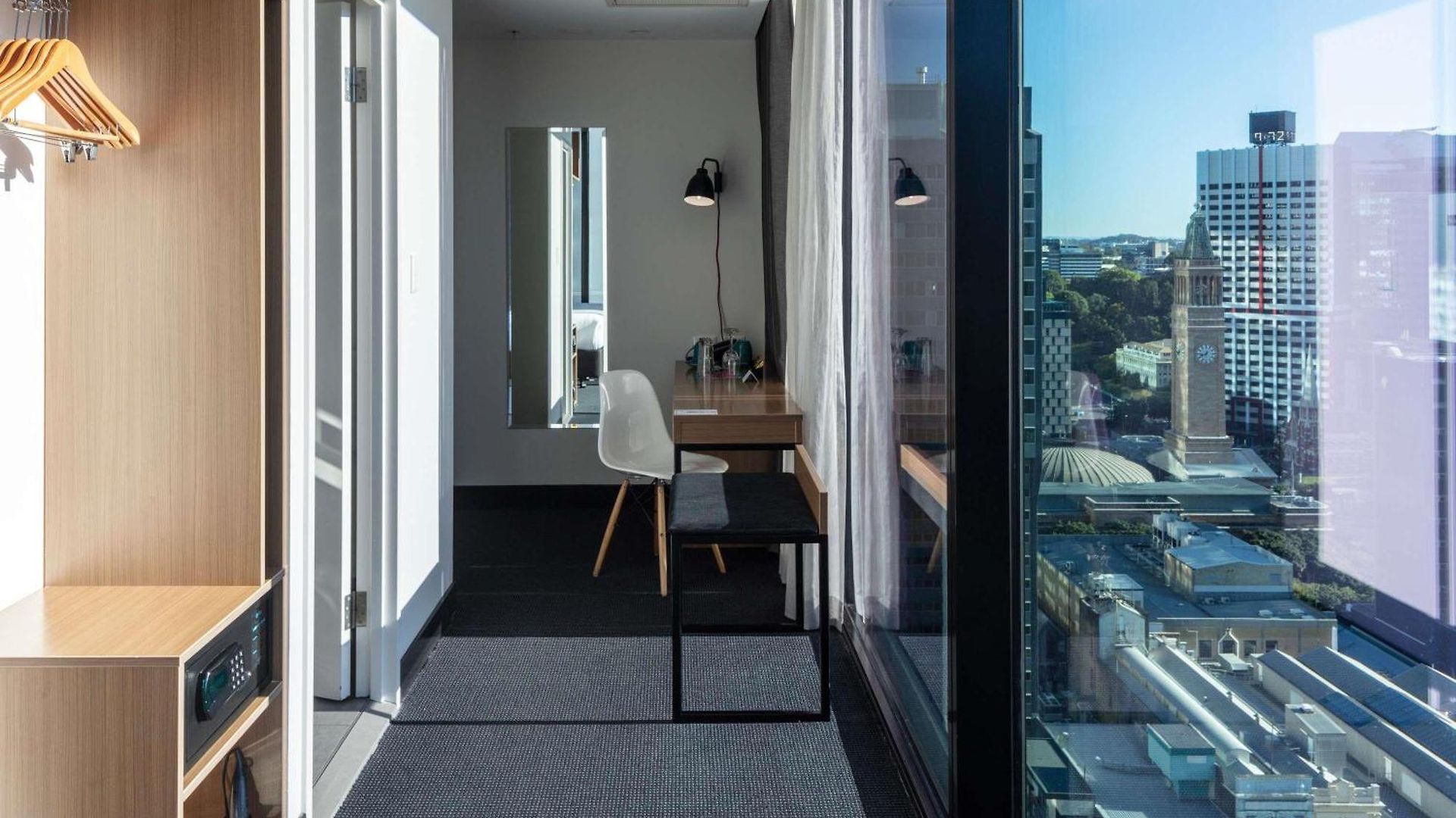 Ibis Styles Elizabeth Street Hotel 4*