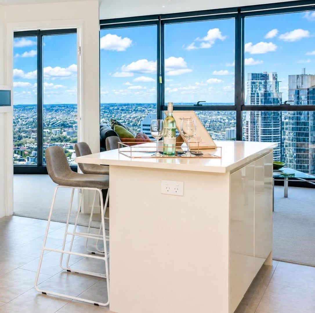 Lvl 59 Skytower Amazing Views Cbd Wifi Carpark By Stylish Apartment