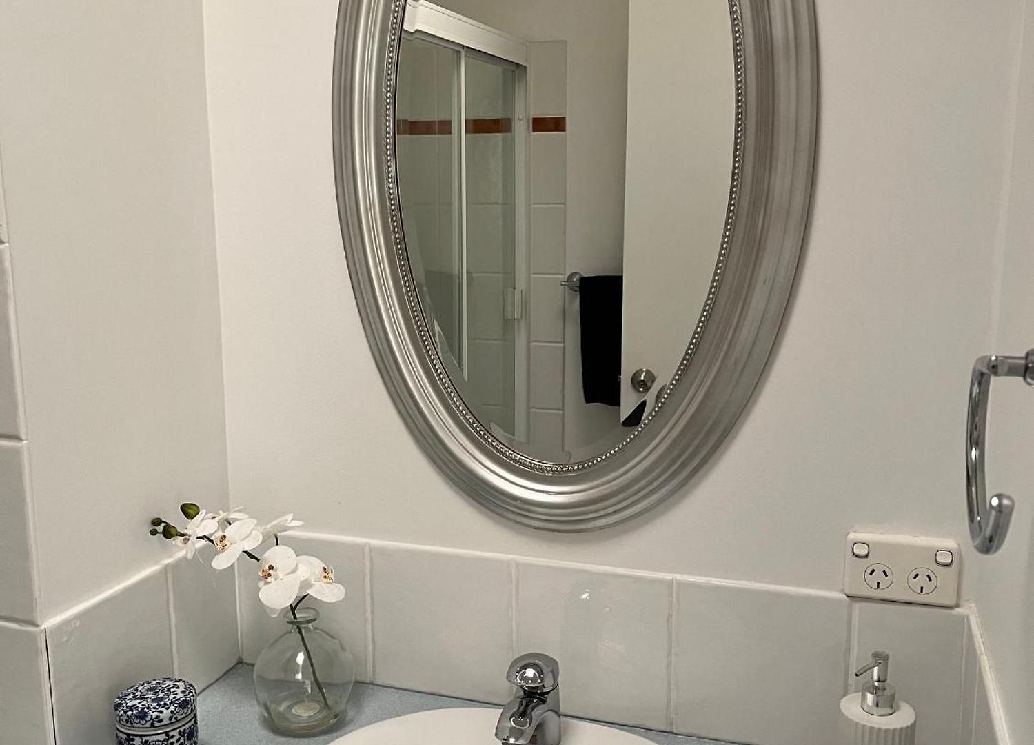 Nicole - Private & Bathroom - 6kms From Brisbane