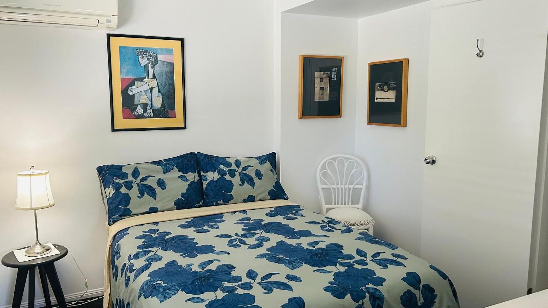Guest house Nicole - Private & Bathroom - 6kms From