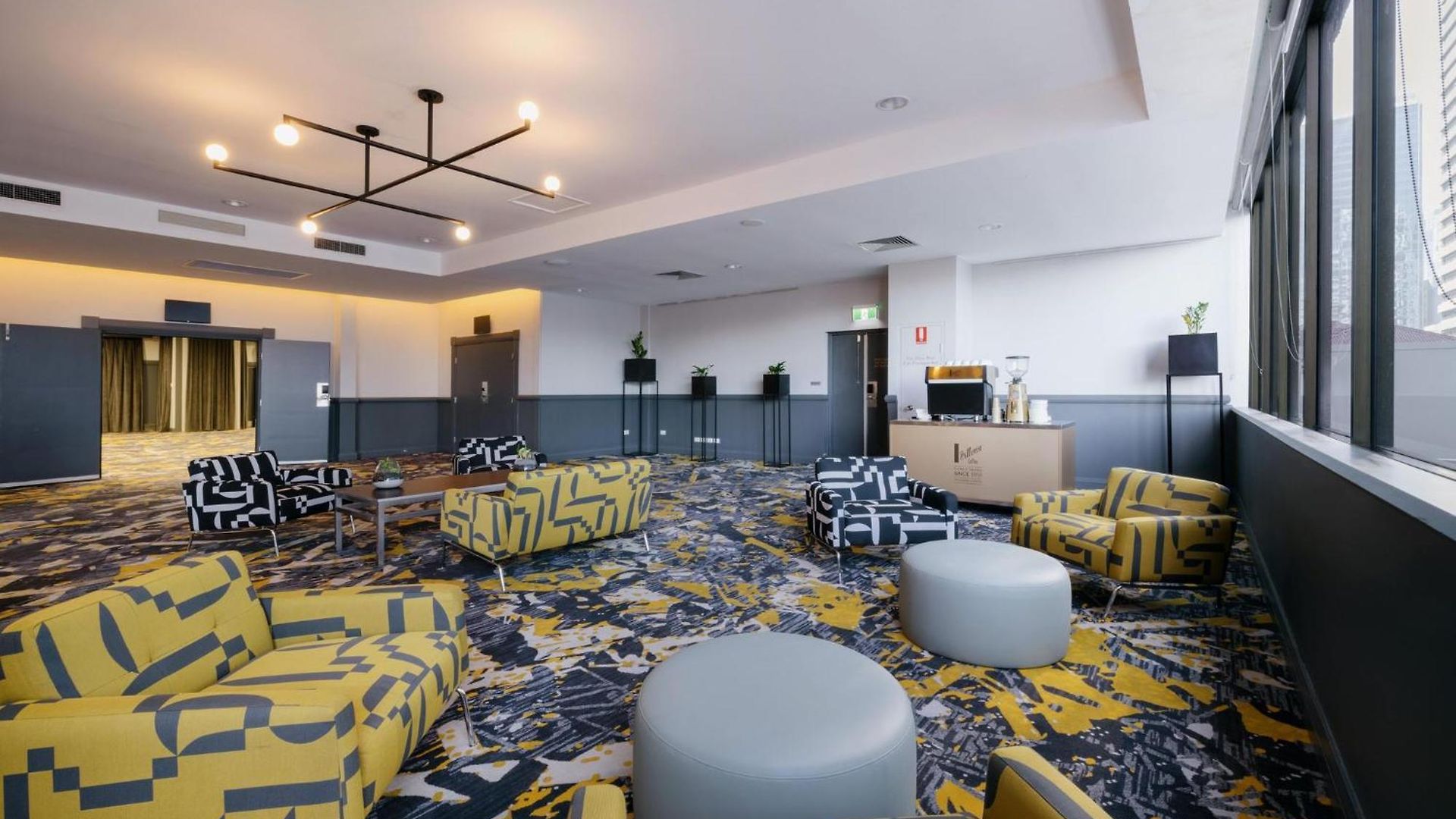 Hotel Voco Centre By Ihg 4*