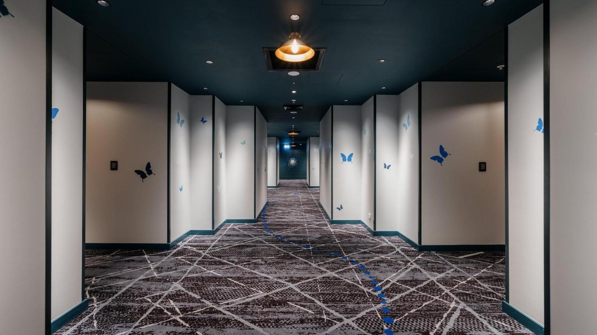 Hotel Indigo Centre By Ihg 5*