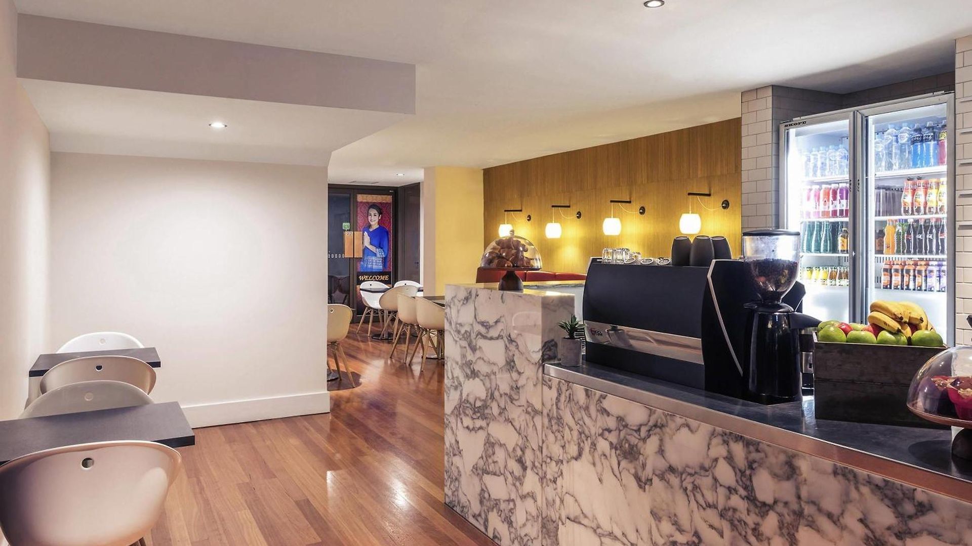 Mercure King George Square Hotel 4*